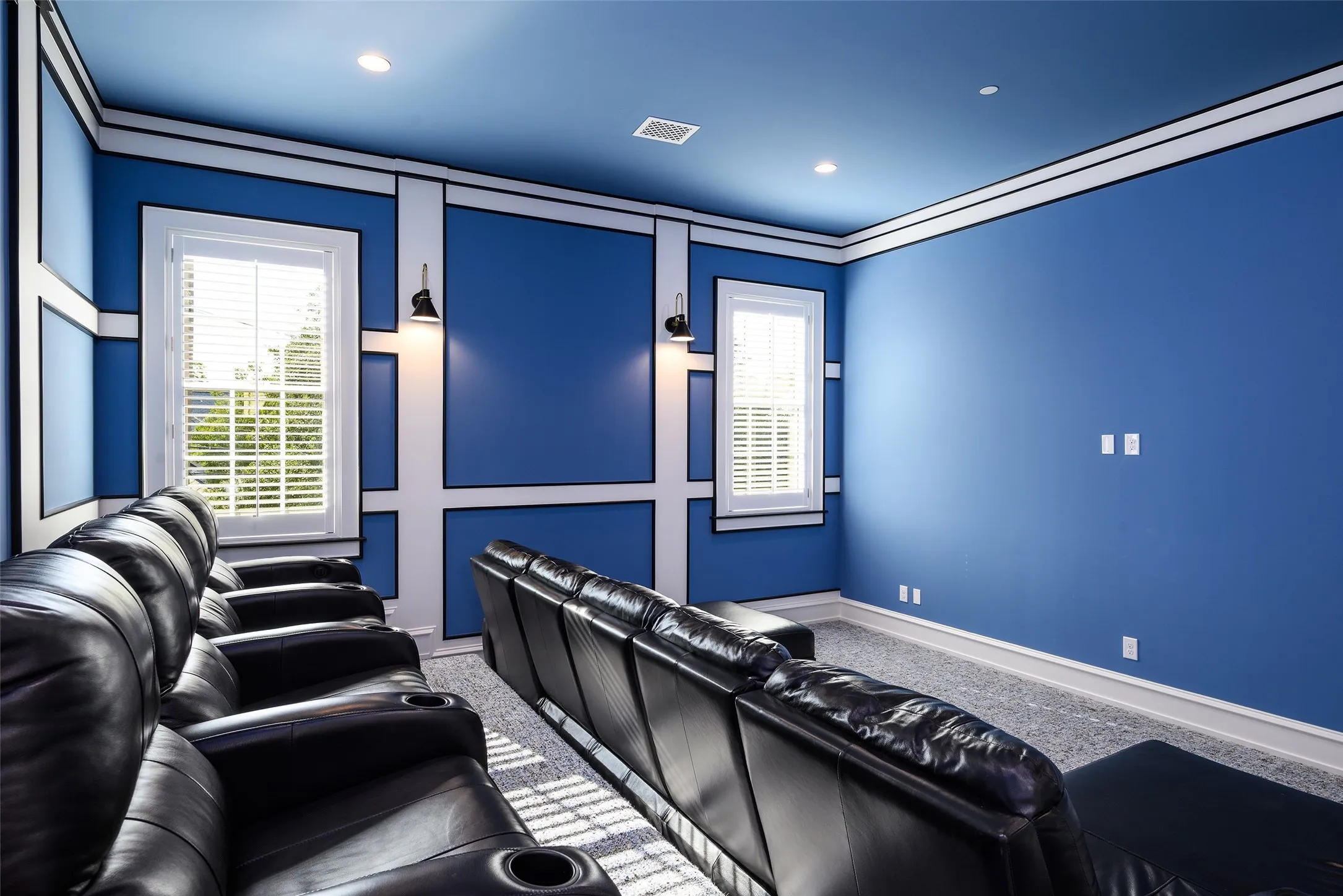 Single Family Residence For Sale in Dallas County , 3736 Potomac Avenue, Highland Park, Texas 75205, 7 Bedroom, 8 Bathroom, 3 Garage spaces, 10,914 Sqft, built in 2020, mls#21391905, Real Estate Agent in Highland Park, Homes For Sale in Dallas county, Homes For Sale in Highland Park, Realtor in Highland Park Texas, Real Estate Brokerage Independent Realty Texas, Luminita Cordes Realtor