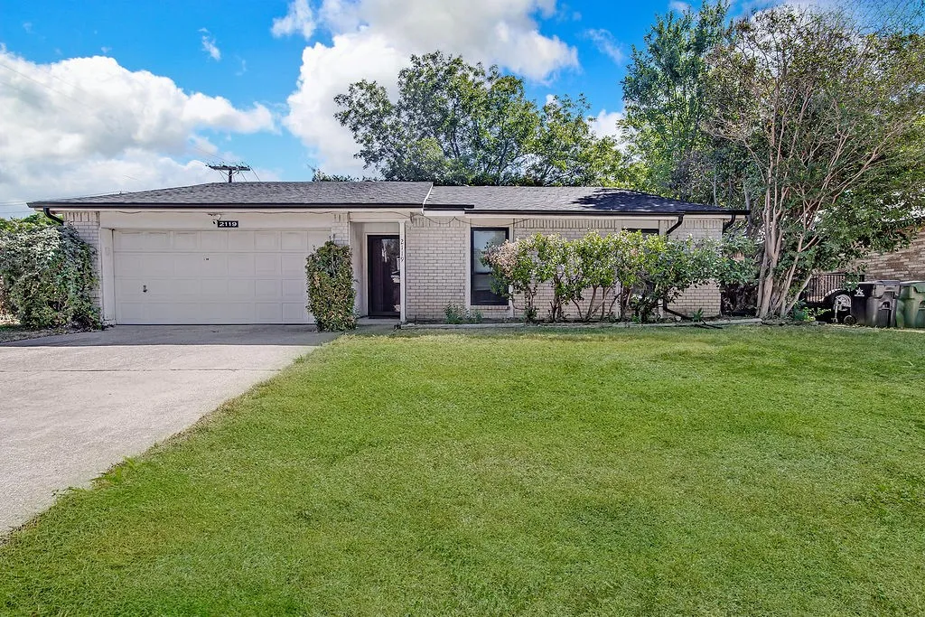 Single Family Residence For Sale