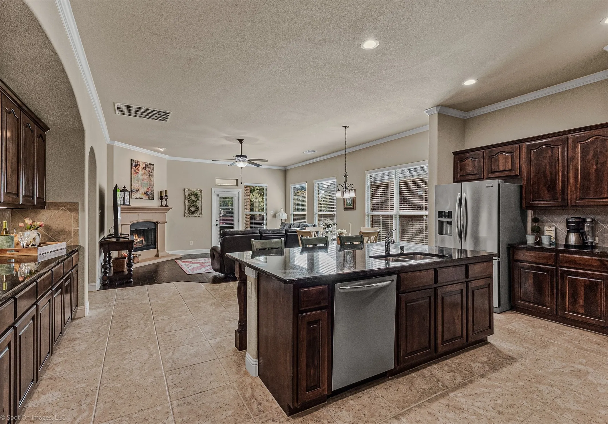 Single Family Residence For Sale in Collin County , 1314 Oak Hill Lane, Murphy, Texas 75094, 4 Bedroom, 3 Bathroom, 2 Garage spaces, 2,652 Sqft, built in 2014, mls#21390486, Real Estate Agent in Murphy, Homes For Sale in Collin county, Homes For Sale in Murphy, Realtor in Murphy Texas, Real Estate Brokerage Independent Realty Texas, Luminita Cordes Realtor