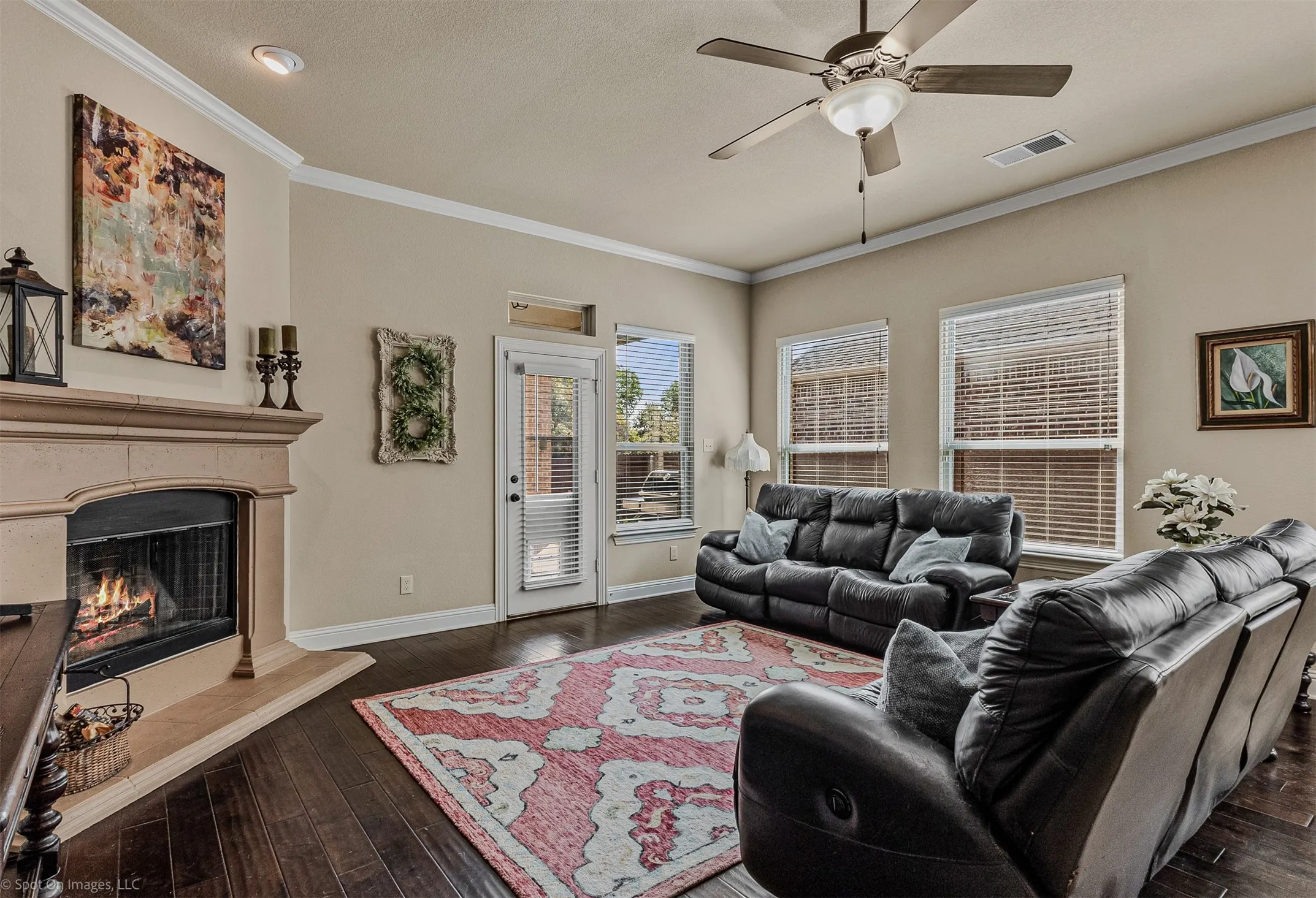 Single Family Residence For Sale in Collin County , 1314 Oak Hill Lane, Murphy, Texas 75094, 4 Bedroom, 3 Bathroom, 2 Garage spaces, 2,652 Sqft, built in 2014, mls#21390486, Real Estate Agent in Murphy, Homes For Sale in Collin county, Homes For Sale in Murphy, Realtor in Murphy Texas, Real Estate Brokerage Independent Realty Texas, Luminita Cordes Realtor