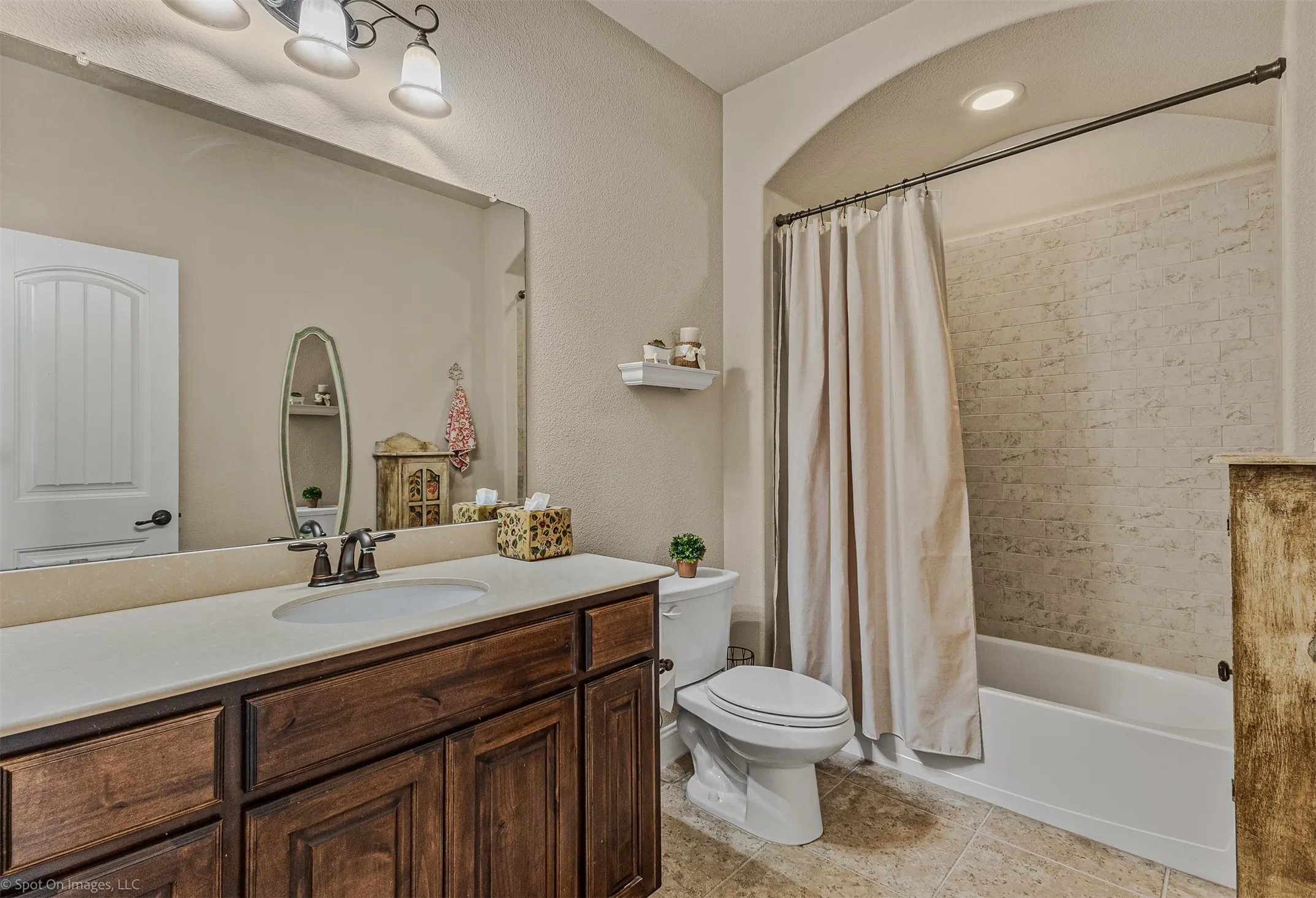 Guest Full Bath 1