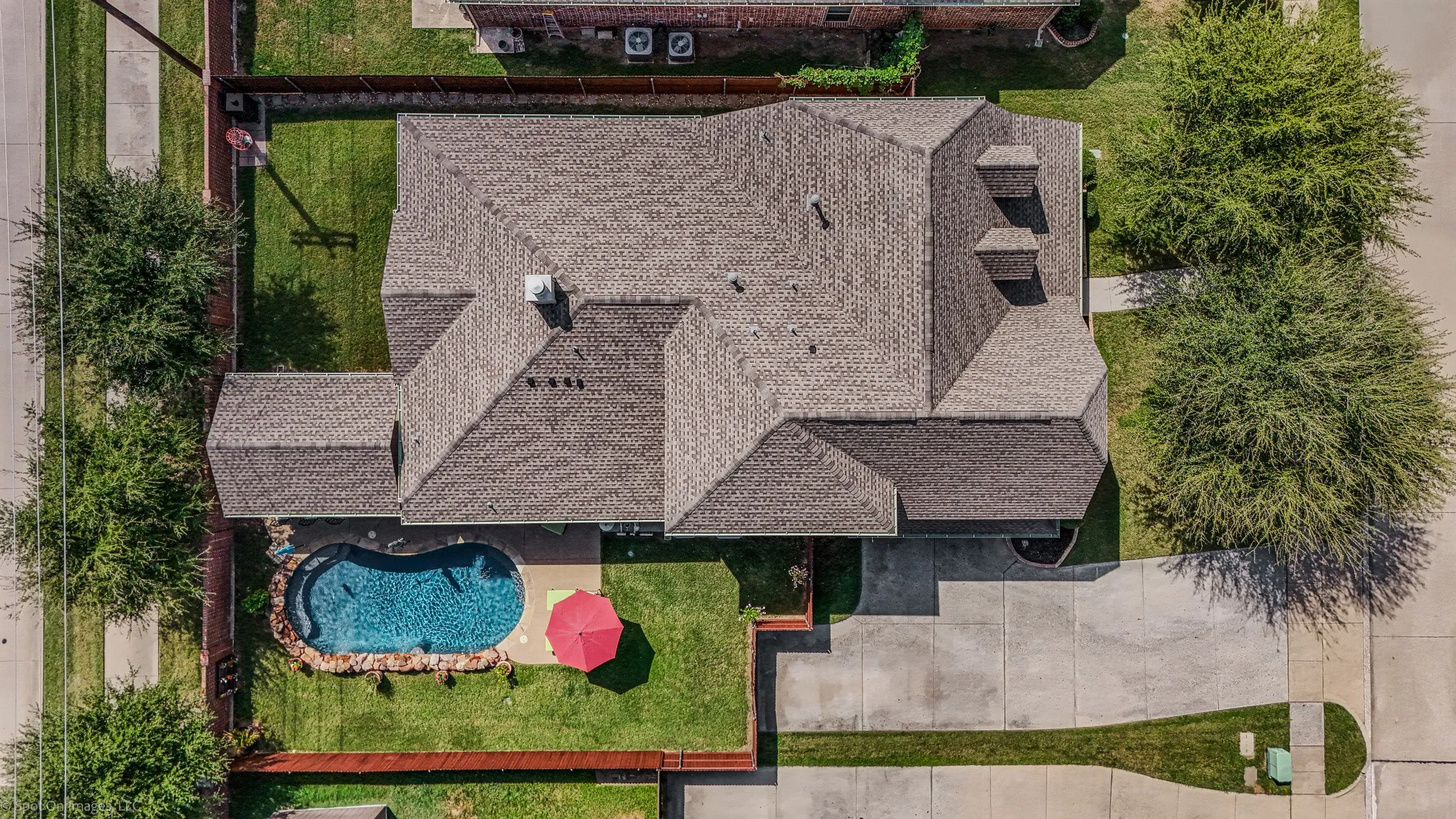 Single Family Residence For Sale in Collin County , 1314 Oak Hill Lane, Murphy, Texas 75094, 4 Bedroom, 3 Bathroom, 2 Garage spaces, 2,652 Sqft, built in 2014, mls#21390486, Real Estate Agent in Murphy, Homes For Sale in Collin county, Homes For Sale in Murphy, Realtor in Murphy Texas, Real Estate Brokerage Independent Realty Texas, Luminita Cordes Realtor