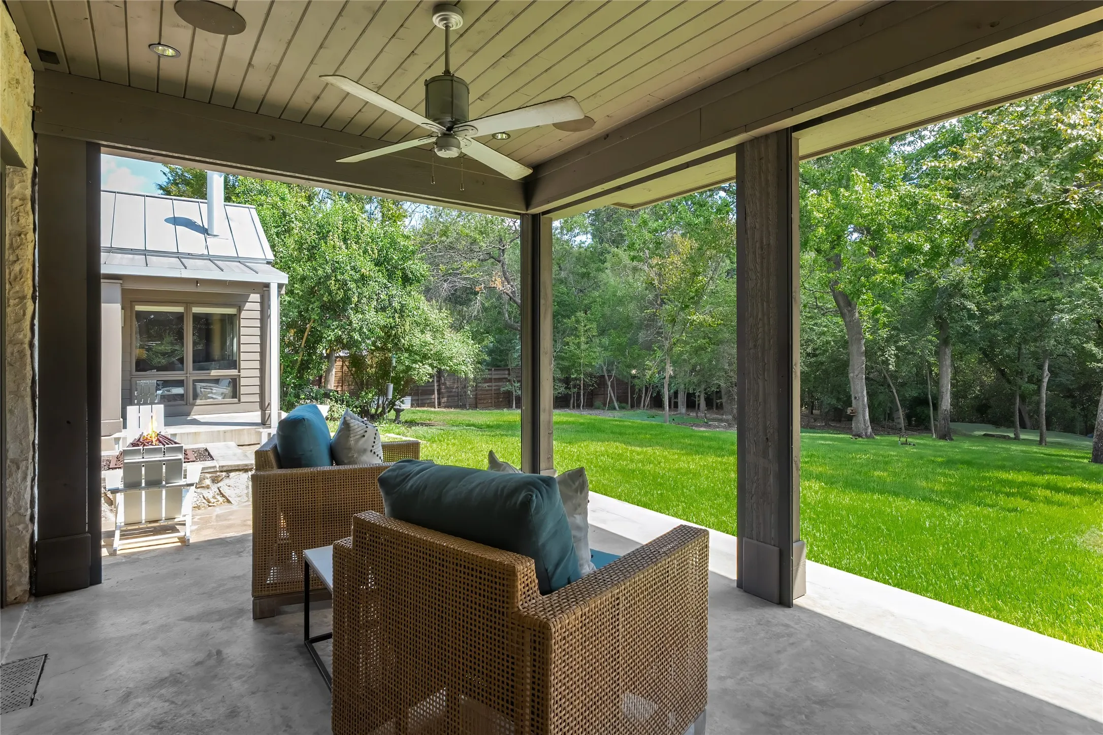 Single Family Residence For Sale in Dallas County , 11438 E Ricks Circle, Dallas, Texas 75230, 4 Bedroom, 6 Bathroom, 4 Garage spaces, 5,700 Sqft, built in 1994, mls#21388279, Real Estate Agent in Dallas, Homes For Sale in Dallas county, Homes For Sale in Dallas, Realtor in Dallas Texas, Real Estate Brokerage Independent Realty Texas, Luminita Cordes Realtor