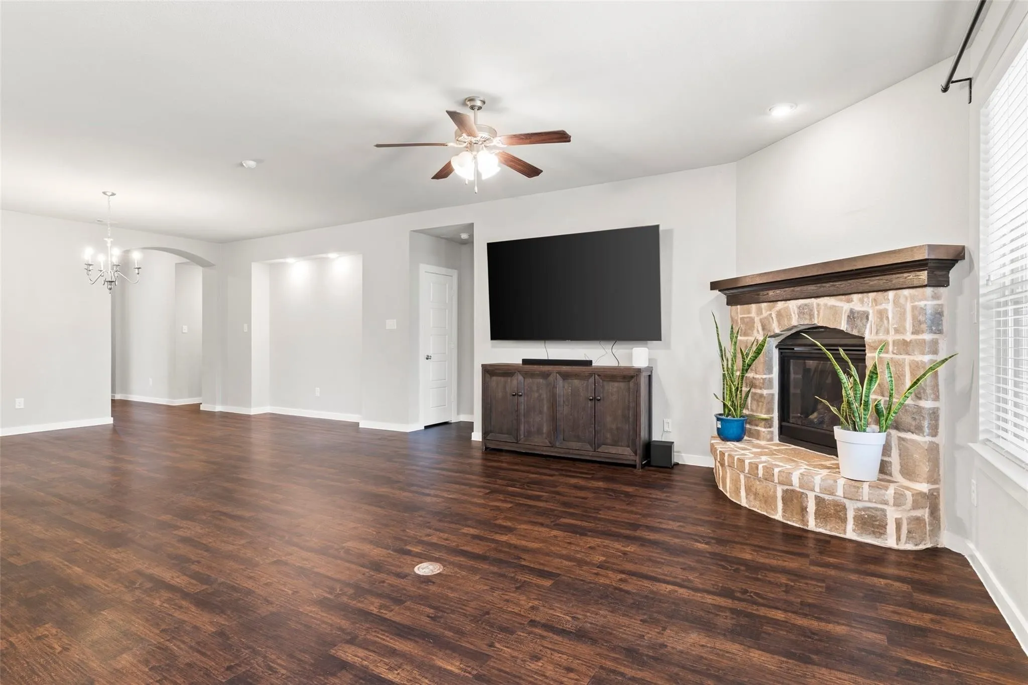 Single Family Residence For Rent in Collin County , 2012 Prestige Cove Court, Wylie, Texas 75098, 4 Bedroom, 3 Bathroom, 2 Garage spaces, 2,215 Sqft, built in 2018, mls#21391373, Real Estate Agent in Wylie, Homes For Rent in Collin county, Homes For Rent in Wylie, Realtor in Wylie Texas, Real Estate Brokerage Independent Realty Texas, Luminita Cordes Realtor