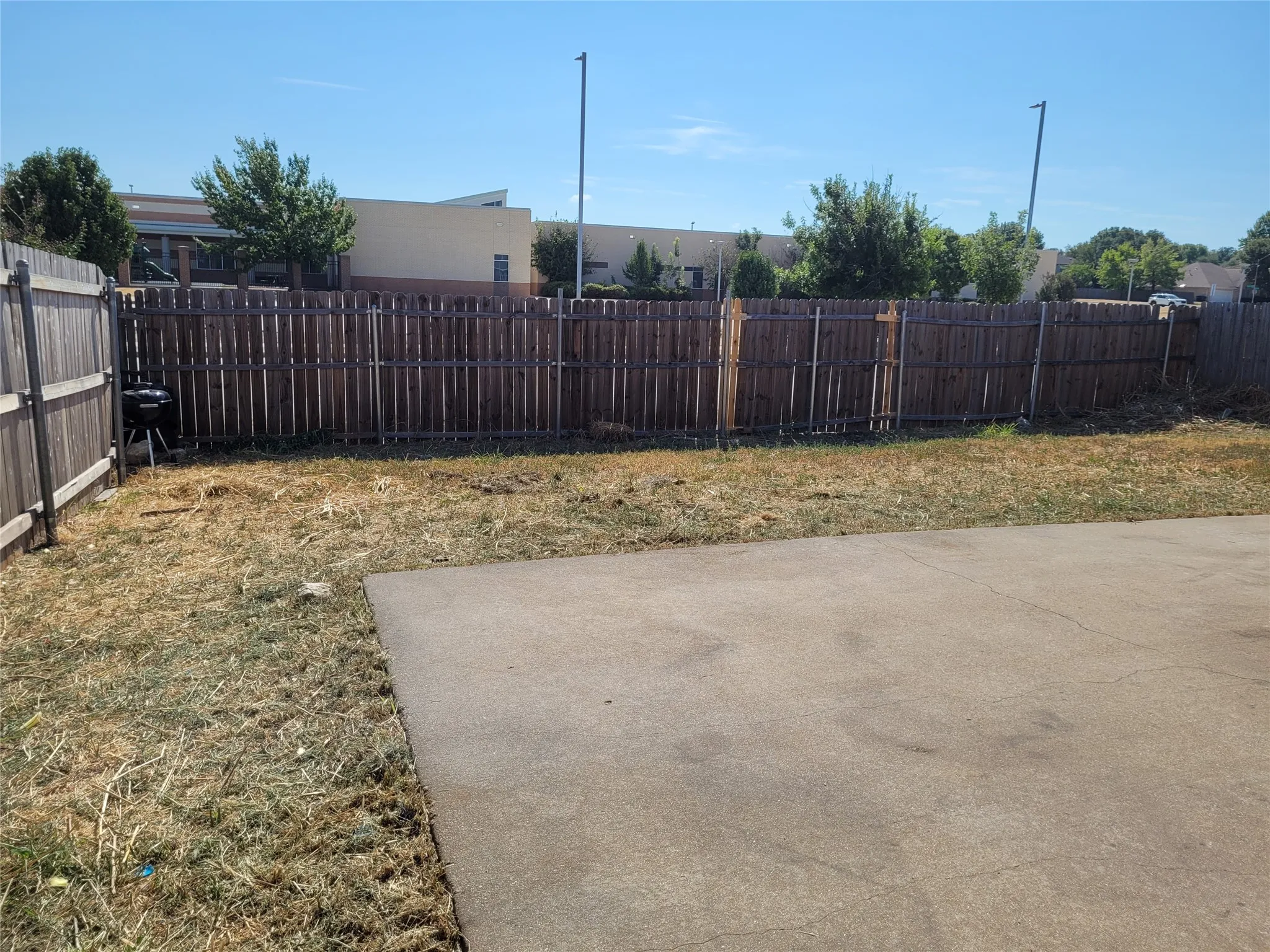 Single Family Residence For Rent in Tarrant County , 7545 Diamond Springs Trail, Fort Worth, Texas 76123, 3 Bedroom, 2 Bathroom, 2 Garage spaces, 1,438 Sqft, built in 2005, mls#21387560, Real Estate Agent in Fort Worth, Homes For Rent in Tarrant county, Homes For Rent in Fort Worth, Realtor in Fort Worth Texas, Real Estate Brokerage Independent Realty Texas, Luminita Cordes Realtor