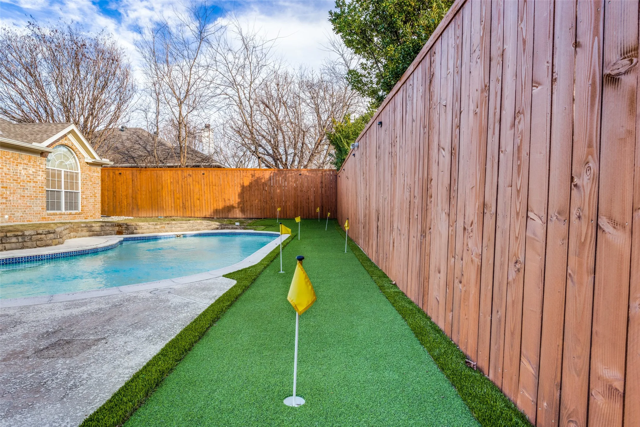 Single Family Residence For Rent in Collin County , 3607 Canyon View Court, Mc Kinney, Texas 75071, 4 Bedroom, 2 Bathroom, 2 Garage spaces, 1,994 Sqft, built in 1993, mls#21391921, Real Estate Agent in Mc Kinney, Homes For Rent in Collin county, Homes For Rent in Mc Kinney, Realtor in Mc Kinney Texas, Real Estate Brokerage Independent Realty Texas, Luminita Cordes Realtor