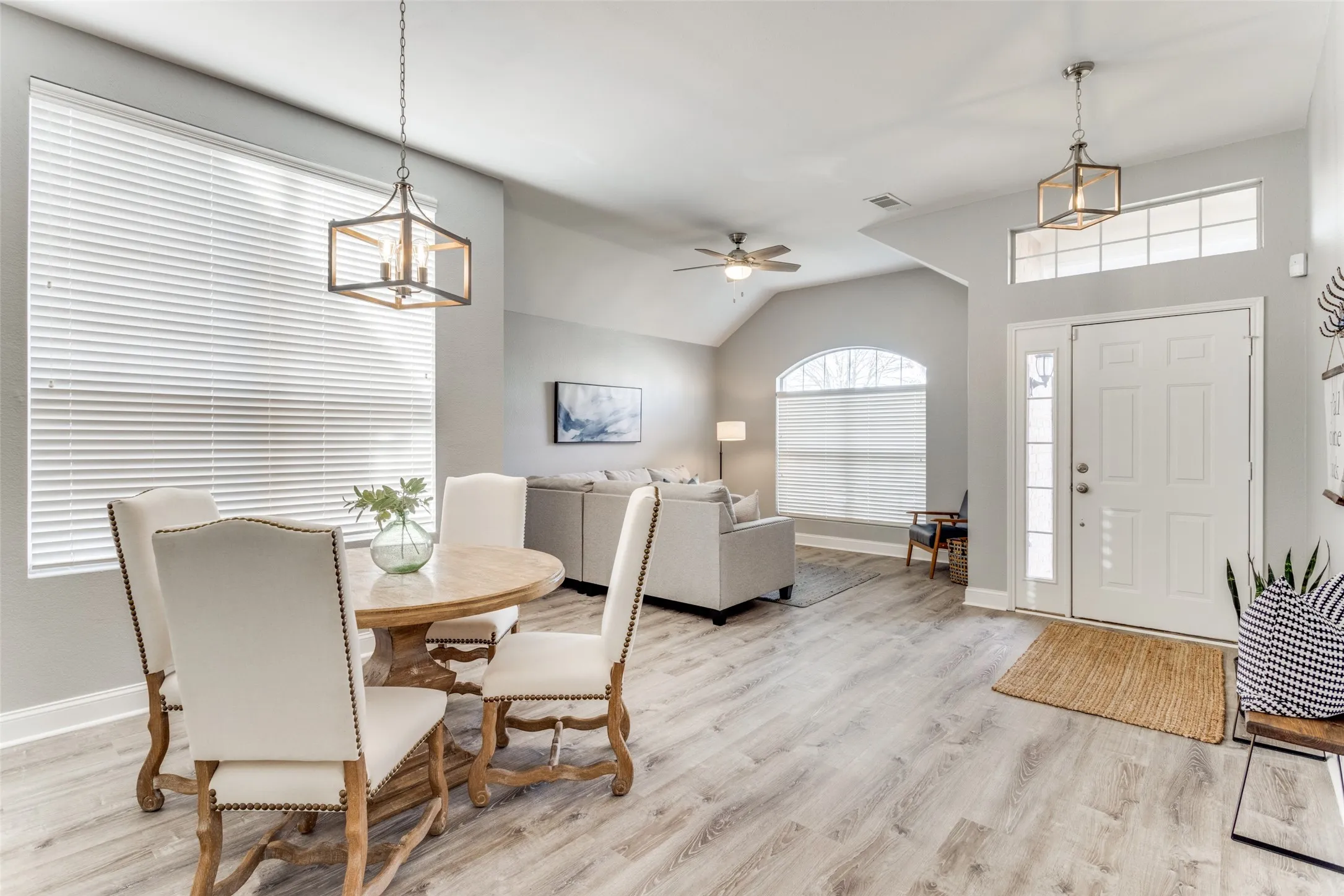 Single Family Residence For Rent in Collin County , 3607 Canyon View Court, Mc Kinney, Texas 75071, 4 Bedroom, 2 Bathroom, 2 Garage spaces, 1,994 Sqft, built in 1993, mls#21391921, Real Estate Agent in Mc Kinney, Homes For Rent in Collin county, Homes For Rent in Mc Kinney, Realtor in Mc Kinney Texas, Real Estate Brokerage Independent Realty Texas, Luminita Cordes Realtor
