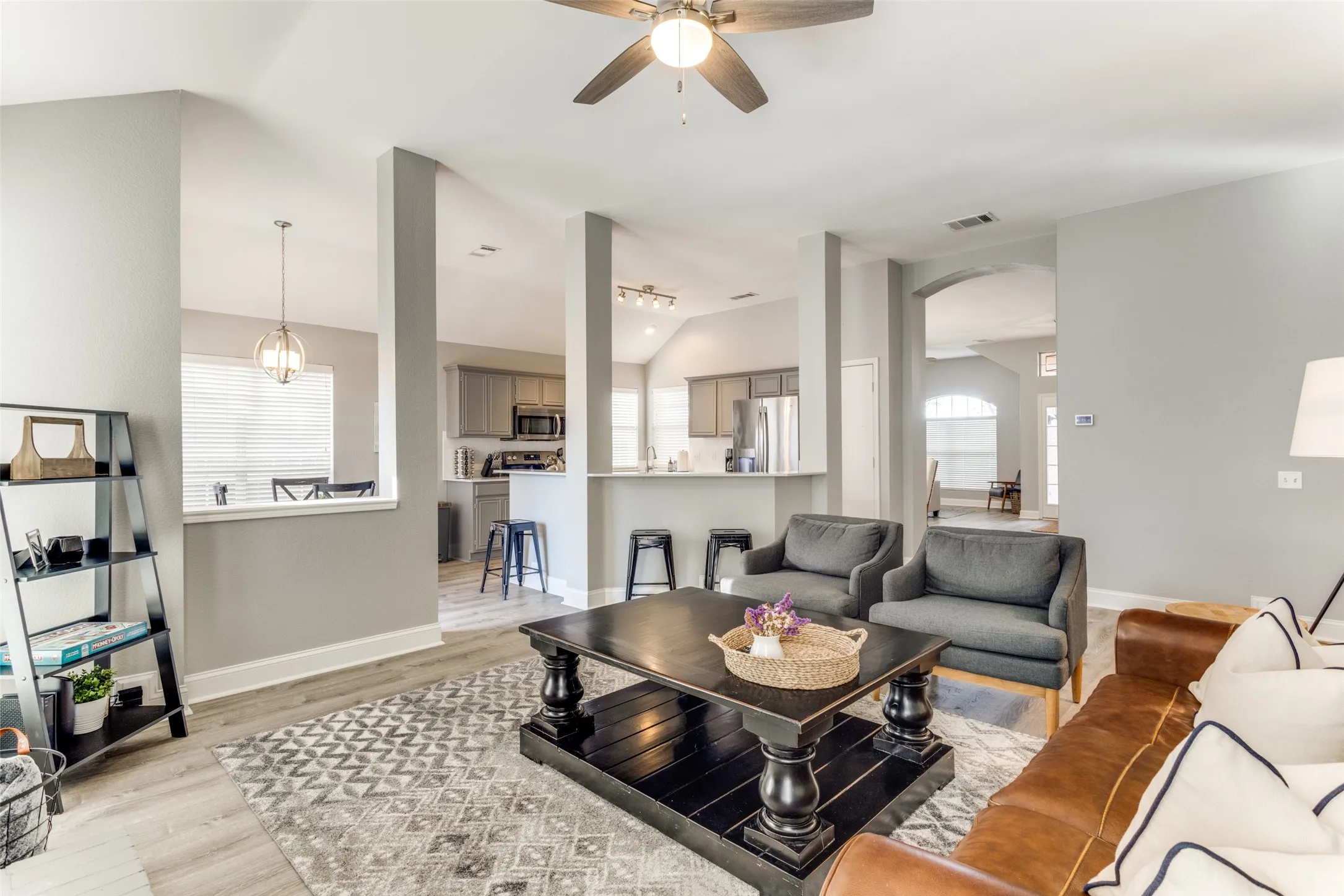 Single Family Residence For Rent in Collin County , 3607 Canyon View Court, Mc Kinney, Texas 75071, 4 Bedroom, 2 Bathroom, 2 Garage spaces, 1,994 Sqft, built in 1993, mls#21391921, Real Estate Agent in Mc Kinney, Homes For Rent in Collin county, Homes For Rent in Mc Kinney, Realtor in Mc Kinney Texas, Real Estate Brokerage Independent Realty Texas, Luminita Cordes Realtor