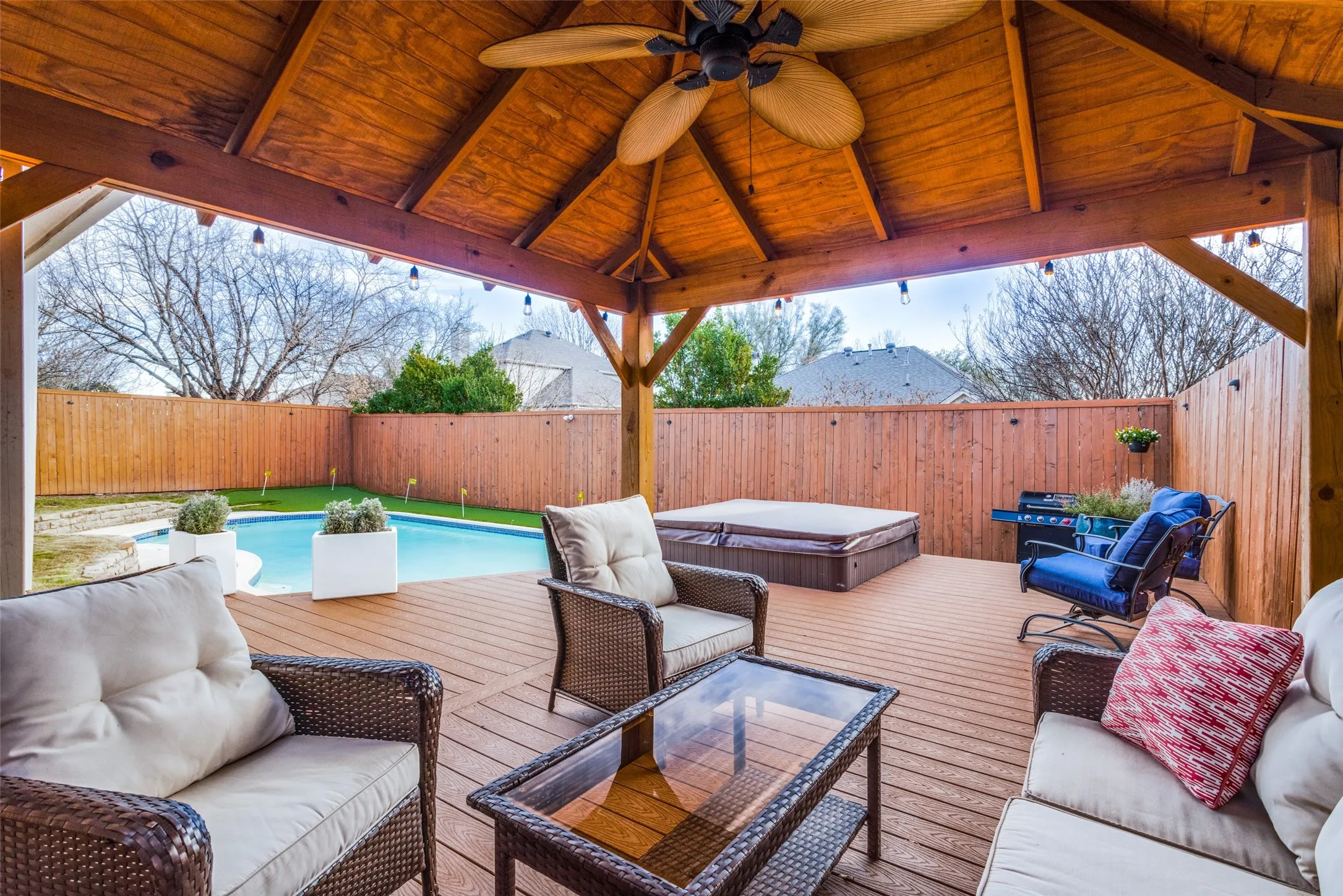 Single Family Residence For Rent in Collin County , 3607 Canyon View Court, Mc Kinney, Texas 75071, 4 Bedroom, 2 Bathroom, 2 Garage spaces, 1,994 Sqft, built in 1993, mls#21391921, Real Estate Agent in Mc Kinney, Homes For Rent in Collin county, Homes For Rent in Mc Kinney, Realtor in Mc Kinney Texas, Real Estate Brokerage Independent Realty Texas, Luminita Cordes Realtor