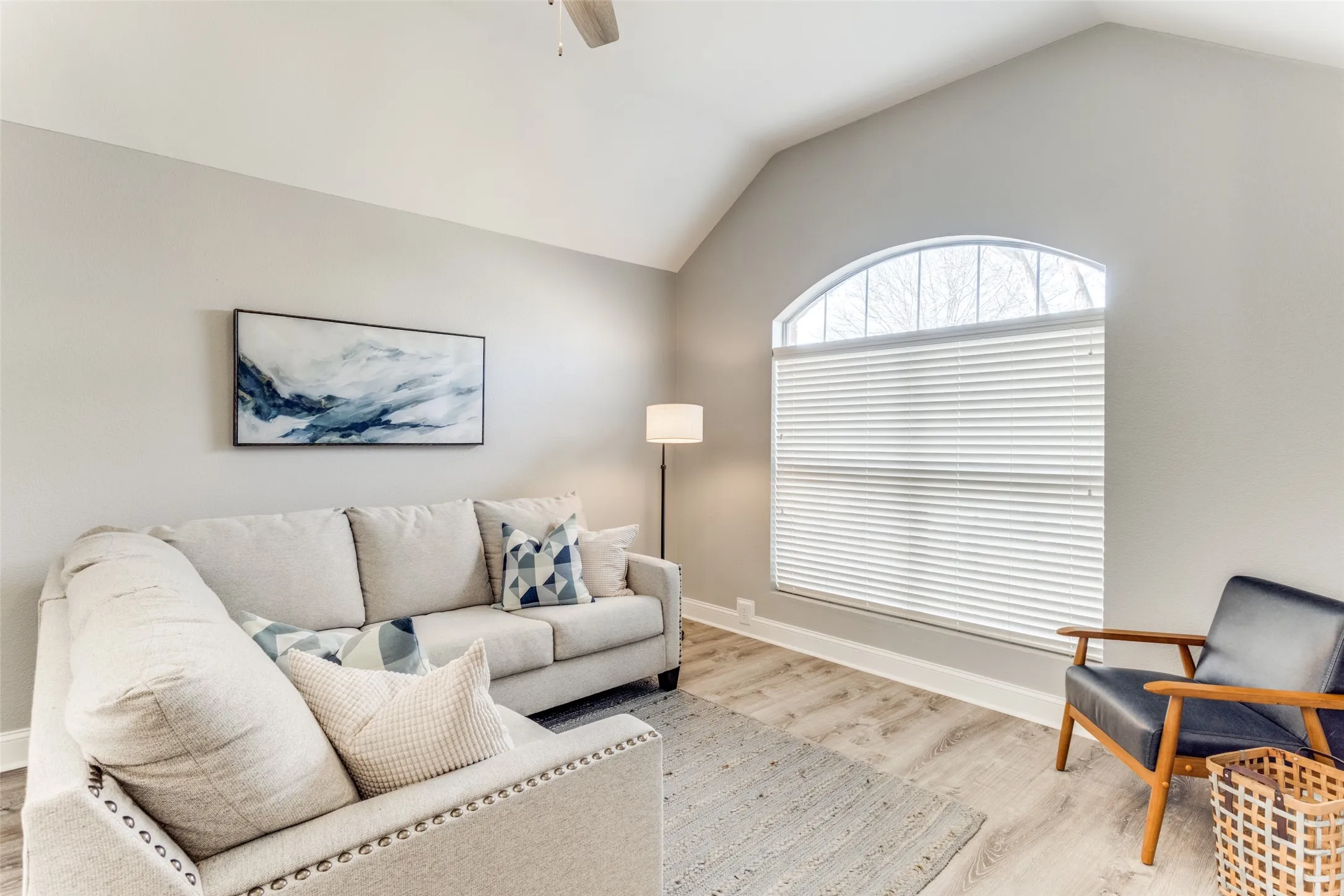 Single Family Residence For Rent in Collin County , 3607 Canyon View Court, Mc Kinney, Texas 75071, 4 Bedroom, 2 Bathroom, 2 Garage spaces, 1,994 Sqft, built in 1993, mls#21391921, Real Estate Agent in Mc Kinney, Homes For Rent in Collin county, Homes For Rent in Mc Kinney, Realtor in Mc Kinney Texas, Real Estate Brokerage Independent Realty Texas, Luminita Cordes Realtor