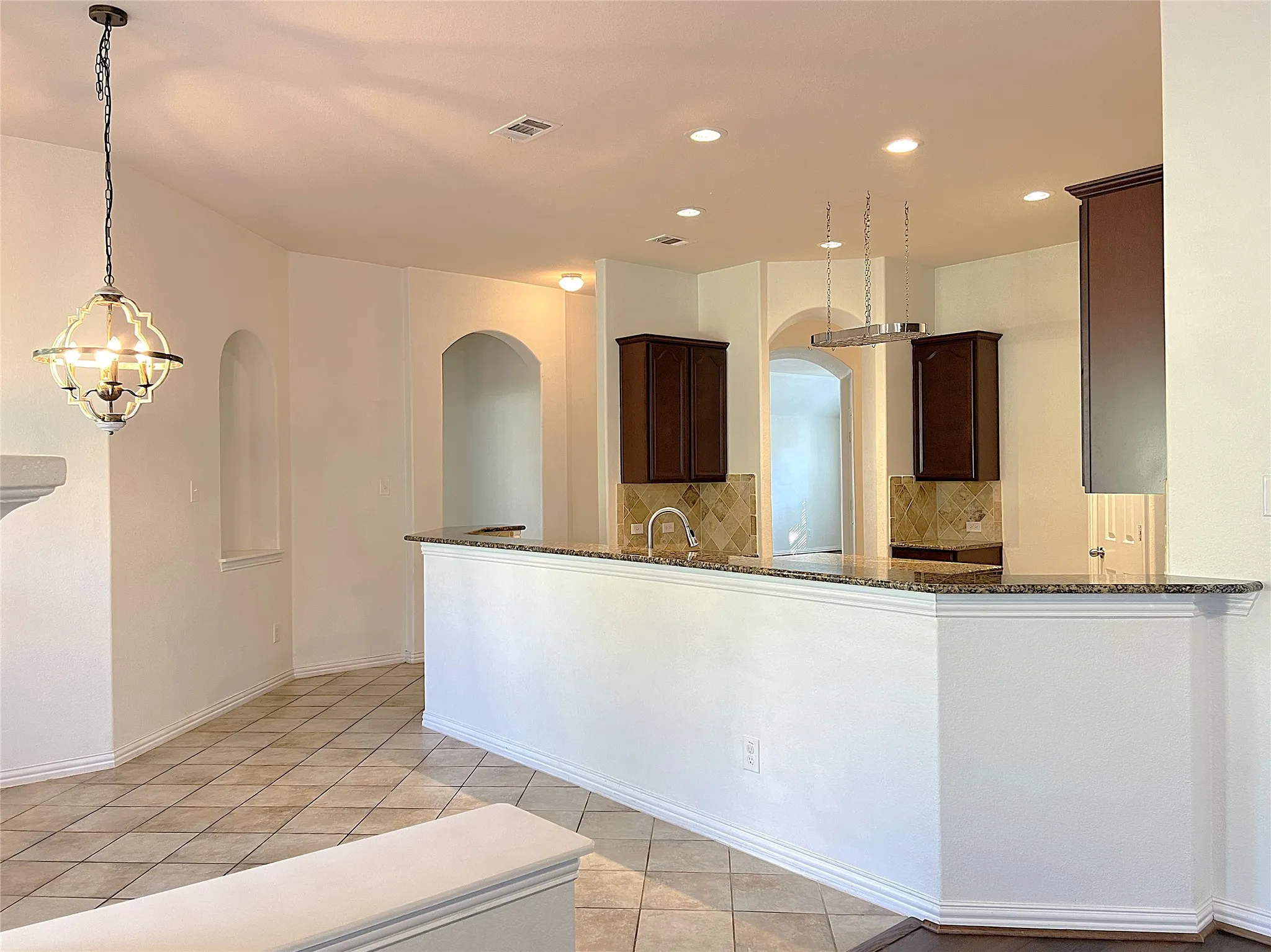Single Family Residence For Rent in Denton County , 4120 Colina Avenue, Denton, Texas 76210, 4 Bedroom, 2 Bathroom, 2 Garage spaces, 2,140 Sqft, built in 2009, mls#21391953, Real Estate Agent in Denton, Homes For Rent in Denton county, Homes For Rent in Denton, Realtor in Denton Texas, Real Estate Brokerage Independent Realty Texas, Luminita Cordes Realtor
