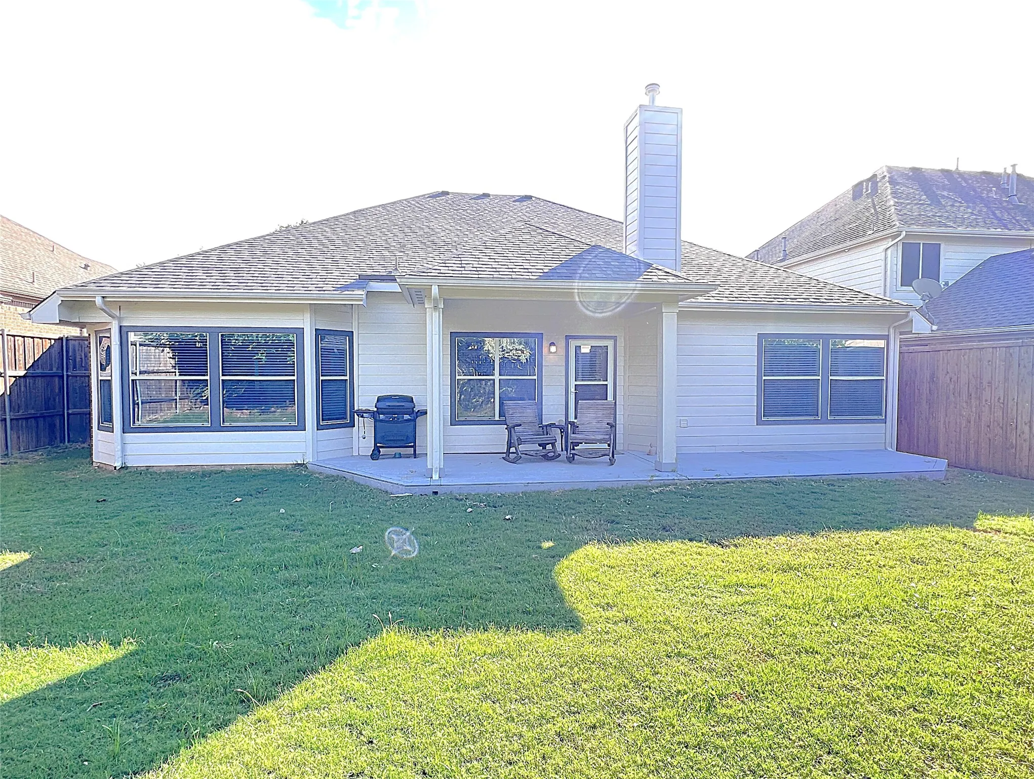 Single Family Residence For Rent in Denton County , 4120 Colina Avenue, Denton, Texas 76210, 4 Bedroom, 2 Bathroom, 2 Garage spaces, 2,140 Sqft, built in 2009, mls#21391953, Real Estate Agent in Denton, Homes For Rent in Denton county, Homes For Rent in Denton, Realtor in Denton Texas, Real Estate Brokerage Independent Realty Texas, Luminita Cordes Realtor