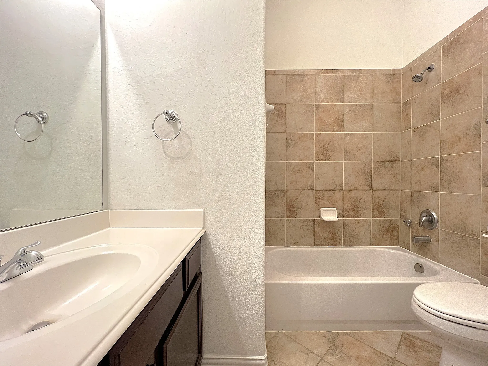 Single Family Residence For Rent in Denton County , 4120 Colina Avenue, Denton, Texas 76210, 4 Bedroom, 2 Bathroom, 2 Garage spaces, 2,140 Sqft, built in 2009, mls#21391953, Real Estate Agent in Denton, Homes For Rent in Denton county, Homes For Rent in Denton, Realtor in Denton Texas, Real Estate Brokerage Independent Realty Texas, Luminita Cordes Realtor