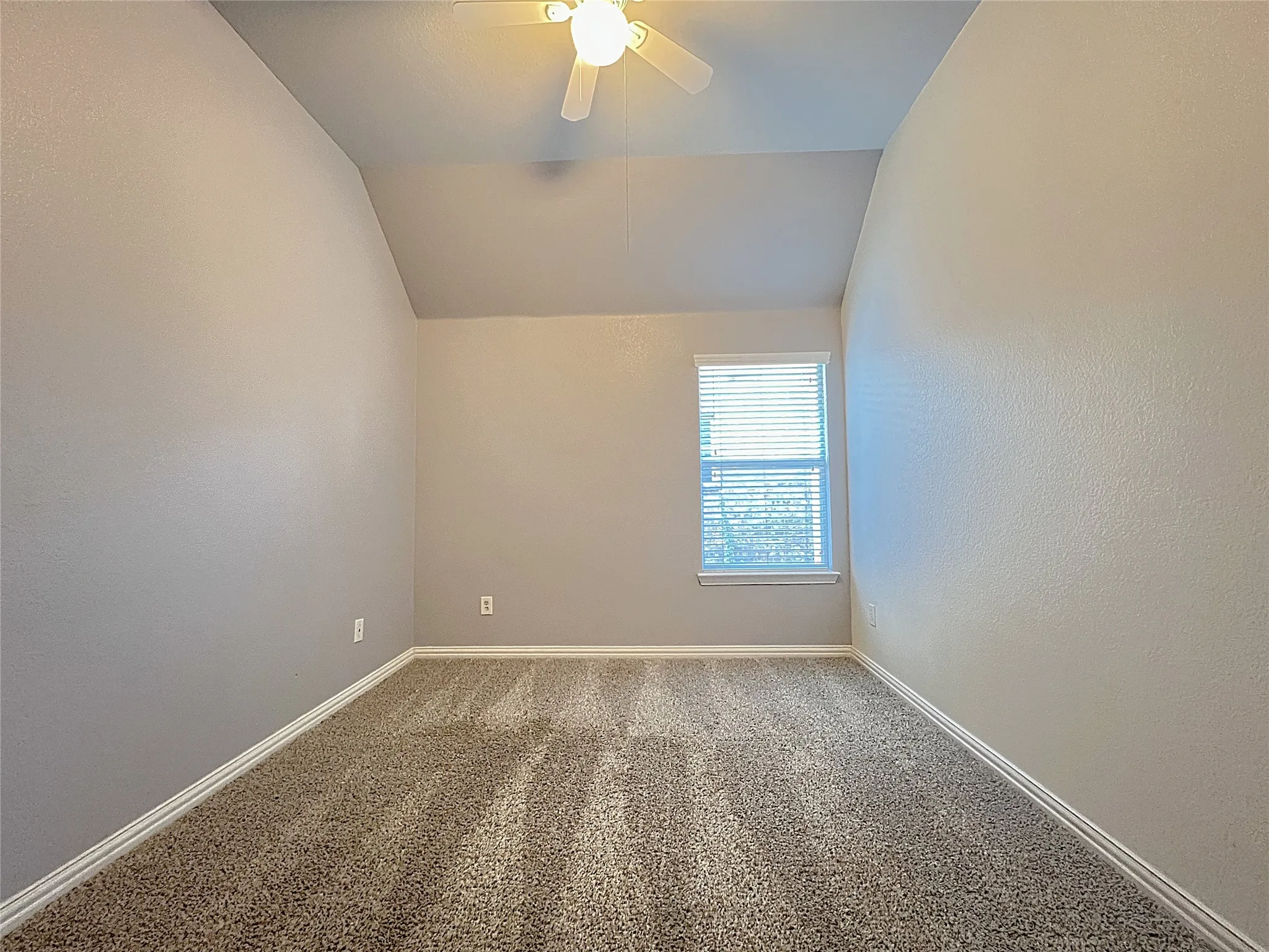 Single Family Residence For Rent in Denton County , 4120 Colina Avenue, Denton, Texas 76210, 4 Bedroom, 2 Bathroom, 2 Garage spaces, 2,140 Sqft, built in 2009, mls#21391953, Real Estate Agent in Denton, Homes For Rent in Denton county, Homes For Rent in Denton, Realtor in Denton Texas, Real Estate Brokerage Independent Realty Texas, Luminita Cordes Realtor