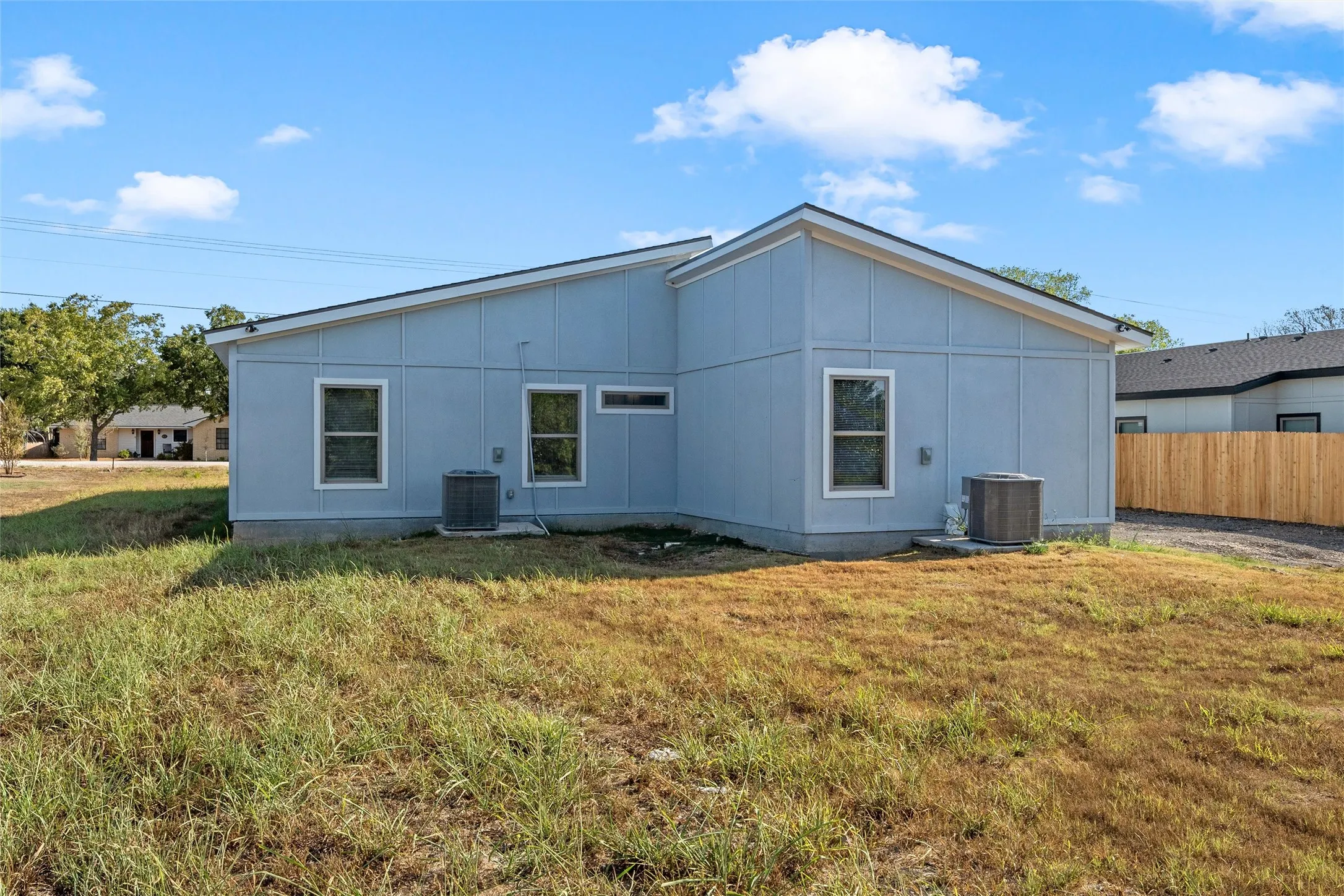 Duplex For Sale in Mc Lennan County , 711 4th Street, Eddy, Texas 76524, 4 Bedroom, 4 Bathroom, Garage spaces, 0 Sqft, built in 2025, mls#21390551, Real Estate Agent in Eddy, Homes For Sale in Mc Lennan county, Homes For Sale in Eddy, Realtor in Eddy Texas, Real Estate Brokerage Independent Realty Texas, Luminita Cordes Realtor