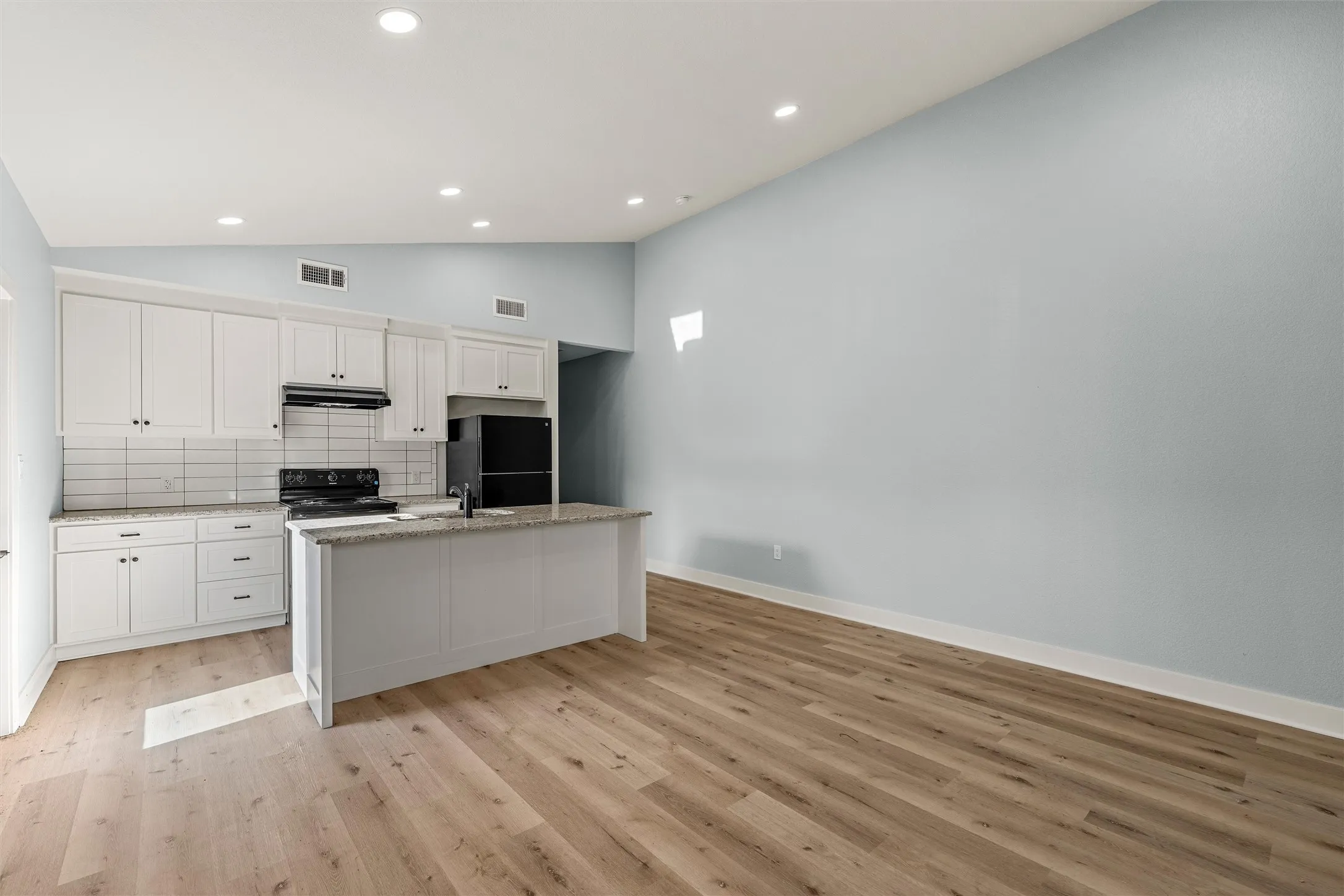 Duplex For Sale in Mc Lennan County , 711 4th Street, Eddy, Texas 76524, 4 Bedroom, 4 Bathroom, Garage spaces, 0 Sqft, built in 2025, mls#21390551, Real Estate Agent in Eddy, Homes For Sale in Mc Lennan county, Homes For Sale in Eddy, Realtor in Eddy Texas, Real Estate Brokerage Independent Realty Texas, Luminita Cordes Realtor