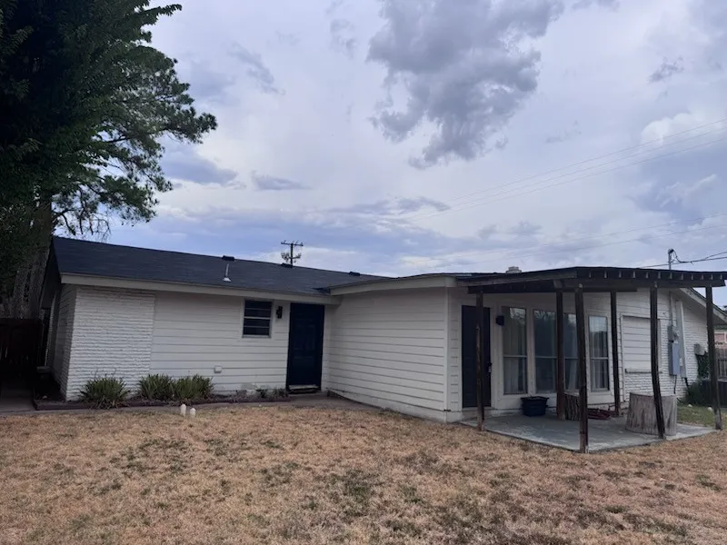 Single Family Residence For Sale in Dallas County , 1702 Bristol Court N, Irving, Texas 75062, 3 Bedroom, 2 Bathroom, 1 Garage spaces, 2,309 Sqft, built in 1959, mls#21391962, Real Estate Agent in Irving, Homes For Sale in Dallas county, Homes For Sale in Irving, Realtor in Irving Texas, Real Estate Brokerage Independent Realty Texas, Luminita Cordes Realtor