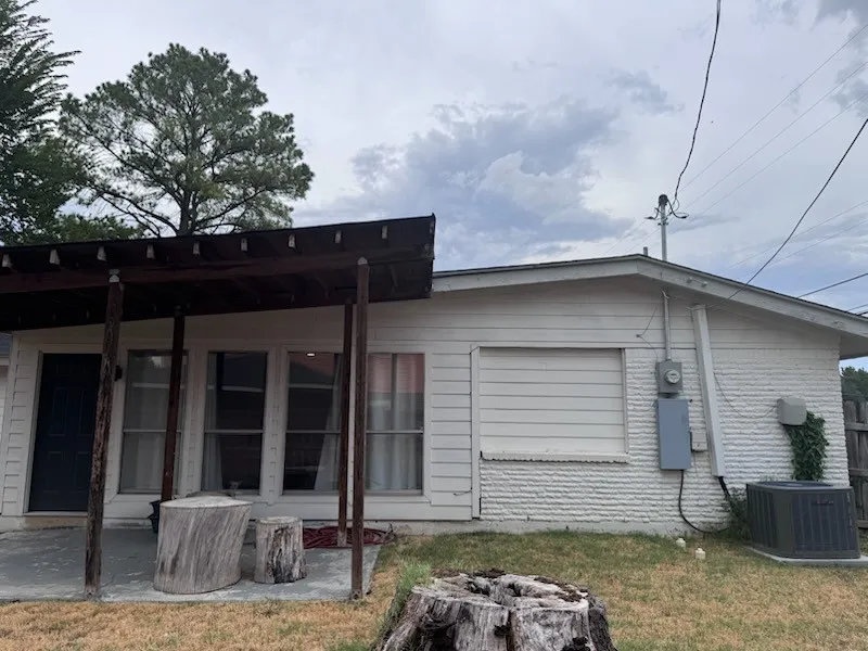 Single Family Residence For Sale in Dallas County , 1702 Bristol Court N, Irving, Texas 75062, 3 Bedroom, 2 Bathroom, 1 Garage spaces, 2,309 Sqft, built in 1959, mls#21391962, Real Estate Agent in Irving, Homes For Sale in Dallas county, Homes For Sale in Irving, Realtor in Irving Texas, Real Estate Brokerage Independent Realty Texas, Luminita Cordes Realtor