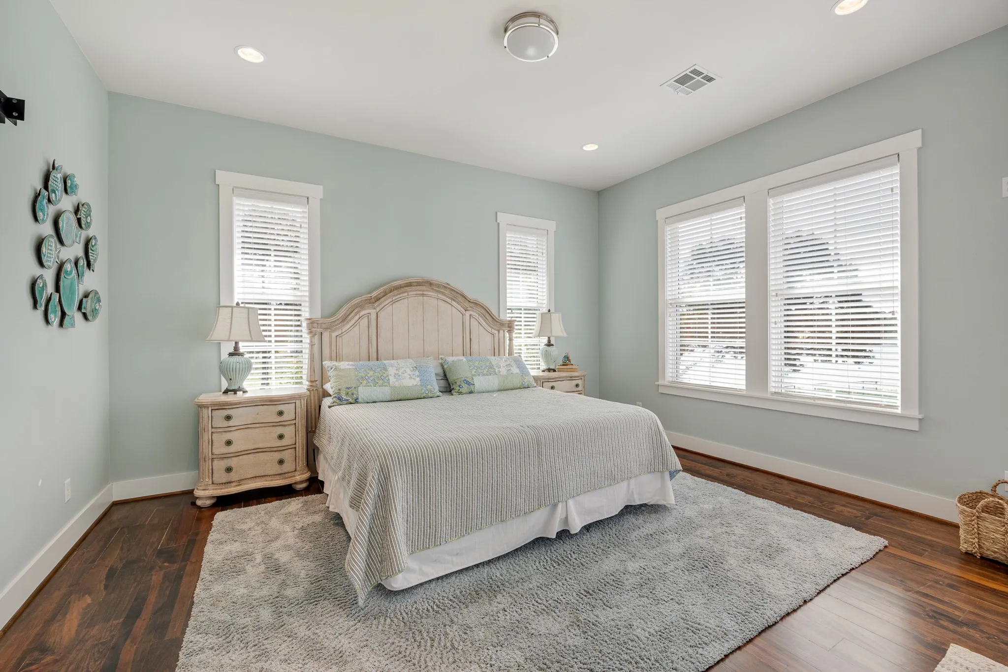 Single Family Residence For Sale in Henderson County , 8155 E Lake, Murchison, Texas 75778, 3 Bedroom, 3 Bathroom, 2 Garage spaces, 2,478 Sqft, built in 2011, mls#21385863, Real Estate Agent in Murchison, Homes For Sale in Henderson county, Homes For Sale in Murchison, Realtor in Murchison Texas, Real Estate Brokerage Independent Realty Texas, Luminita Cordes Realtor