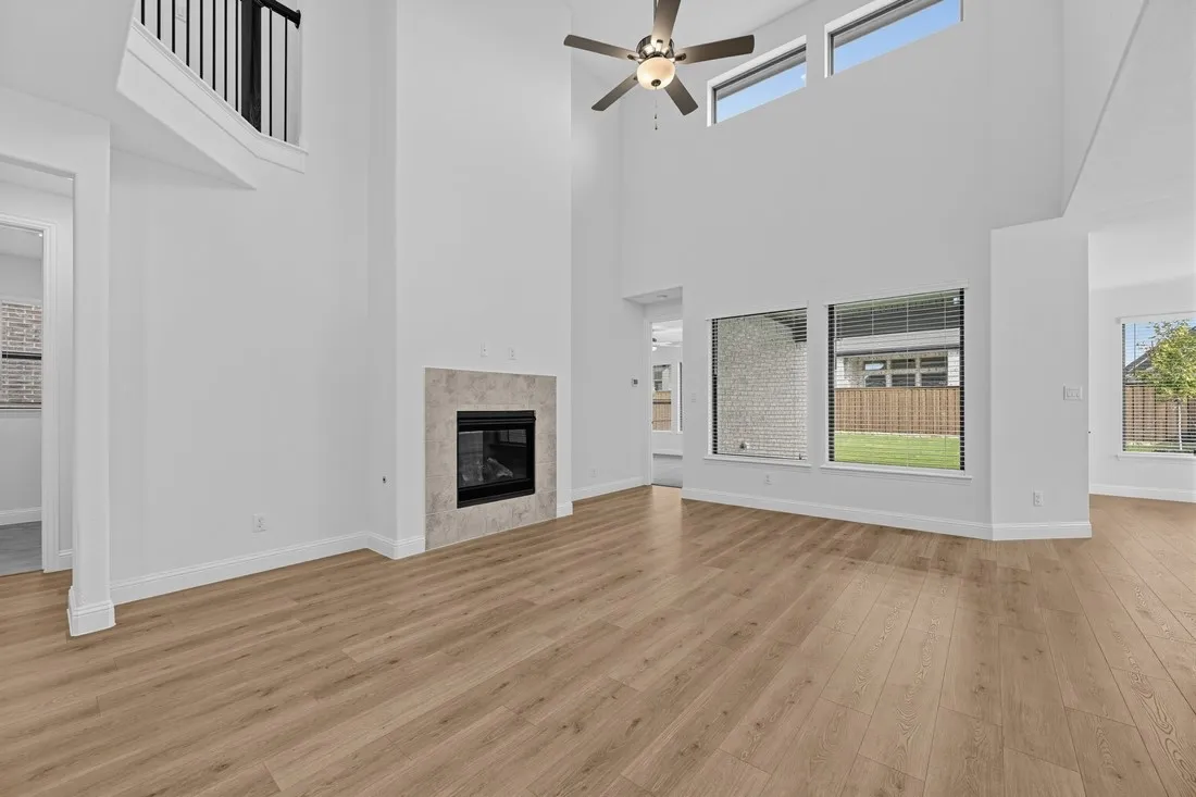 1516 Chestnut Gardens ~ Ready Now