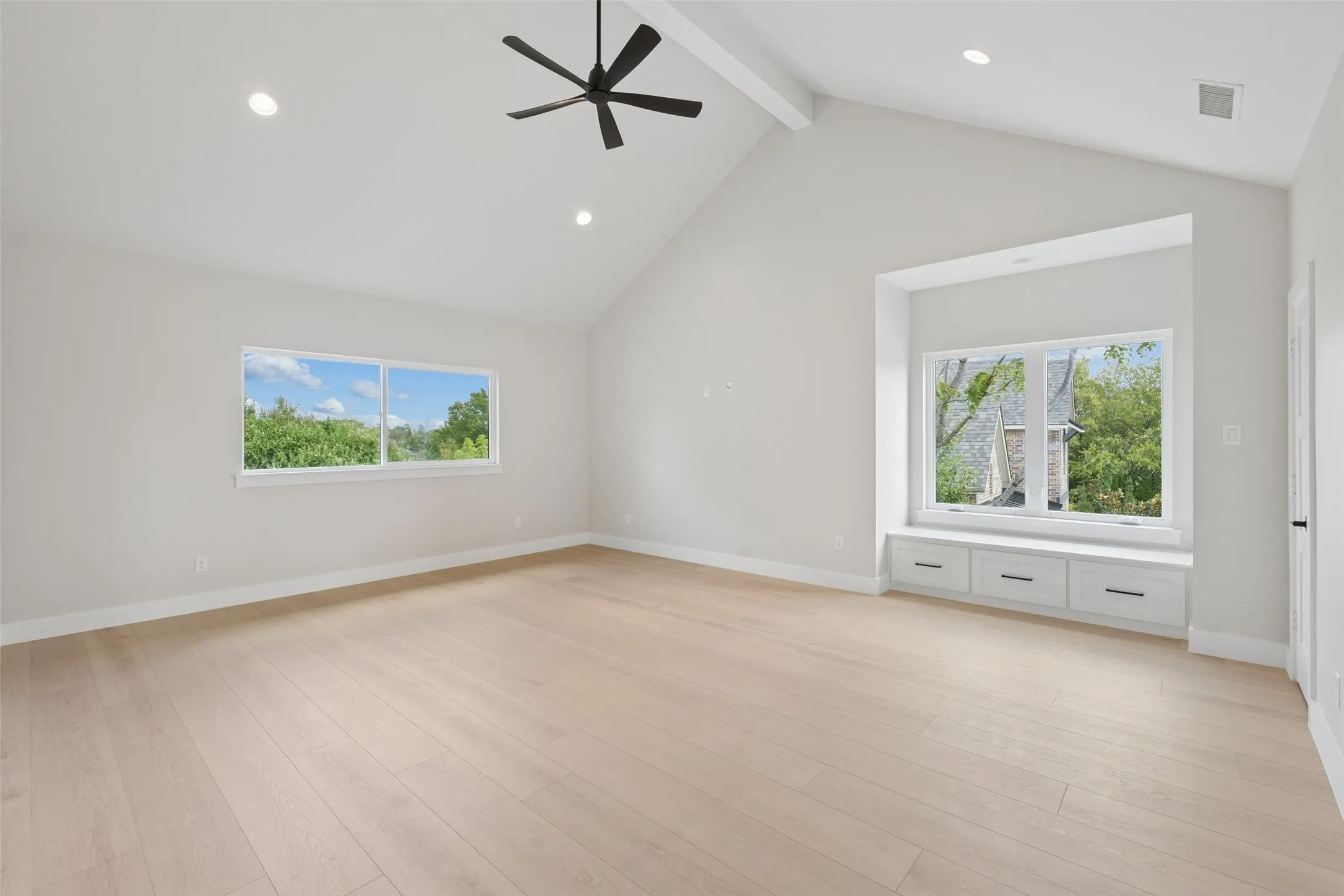 Single Family Residence For Sale in Denton County , 505 Reed Street, Roanoke, Texas 76262, 4 Bedroom, 5 Bathroom, 3 Garage spaces, 3,527 Sqft, built in 2026, mls#21342515, Real Estate Agent in Roanoke, Homes For Sale in Denton county, Homes For Sale in Roanoke, Realtor in Roanoke Texas, Real Estate Brokerage Independent Realty Texas, Luminita Cordes Realtor