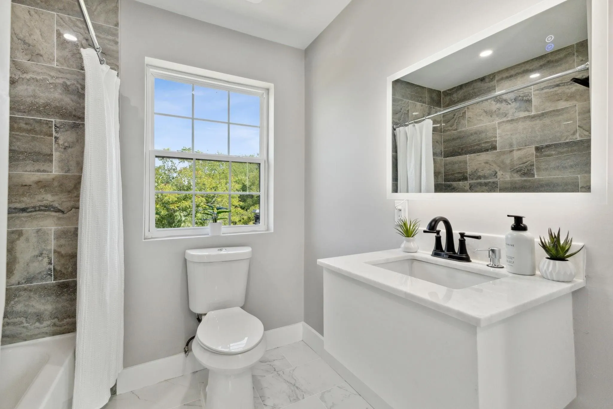 Single Family Residence For Sale in Collin County , 3580 County Road 318, Mc Kinney, Texas 75069, 4 Bedroom, 4 Bathroom, 2 Garage spaces, 2,835 Sqft, built in 2023, mls#21391910, Real Estate Agent in Mc Kinney, Homes For Sale in Collin county, Homes For Sale in Mc Kinney, Realtor in Mc Kinney Texas, Real Estate Brokerage Independent Realty Texas, Luminita Cordes Realtor