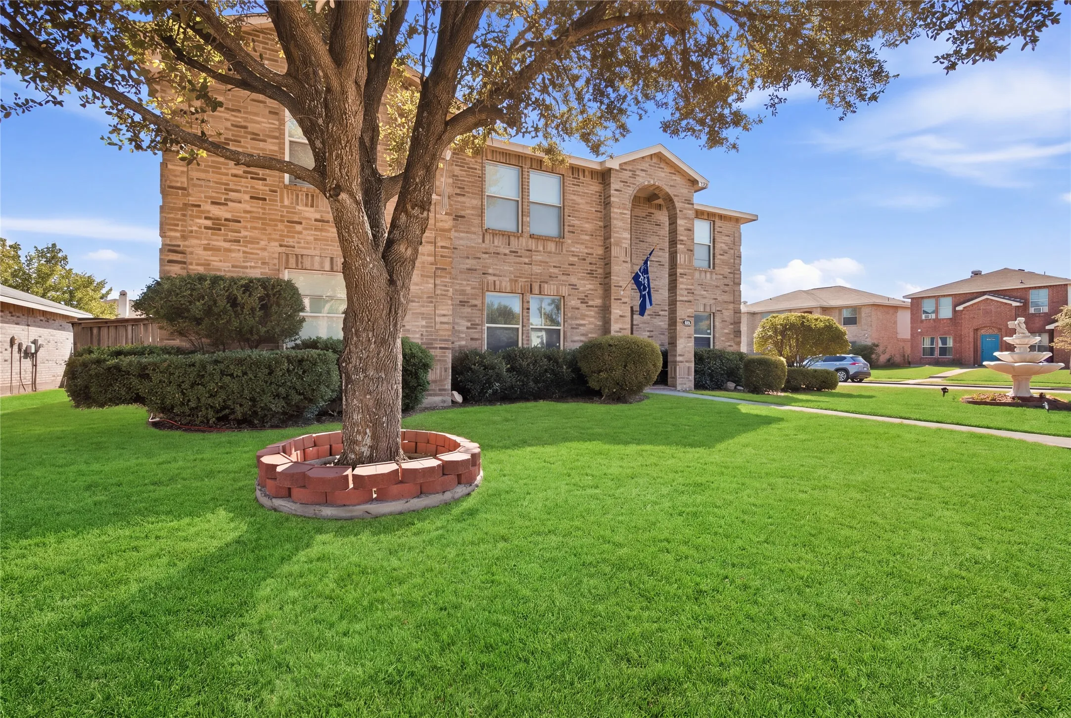 Single Family Residence For Sale in Dallas County , 1220 Highview Drive, Cedar Hill, Texas 75104, 5 Bedroom, 3 Bathroom, 2 Garage spaces, 3,648 Sqft, built in 2002, mls#21391980, Real Estate Agent in Cedar Hill, Homes For Sale in Dallas county, Homes For Sale in Cedar Hill, Realtor in Cedar Hill Texas, Real Estate Brokerage Independent Realty Texas, Luminita Cordes Realtor