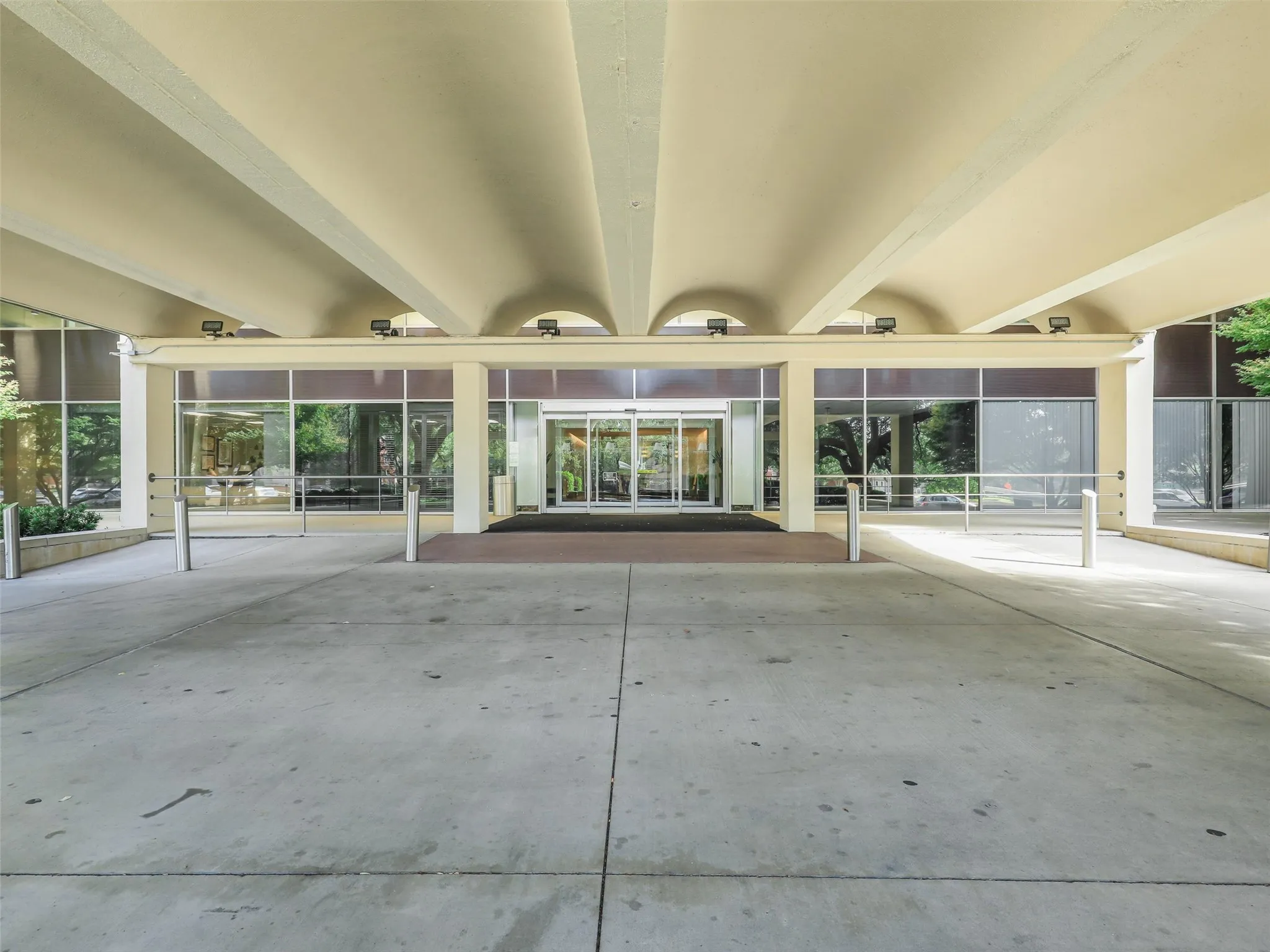 Porte-cochere for the building for valet.