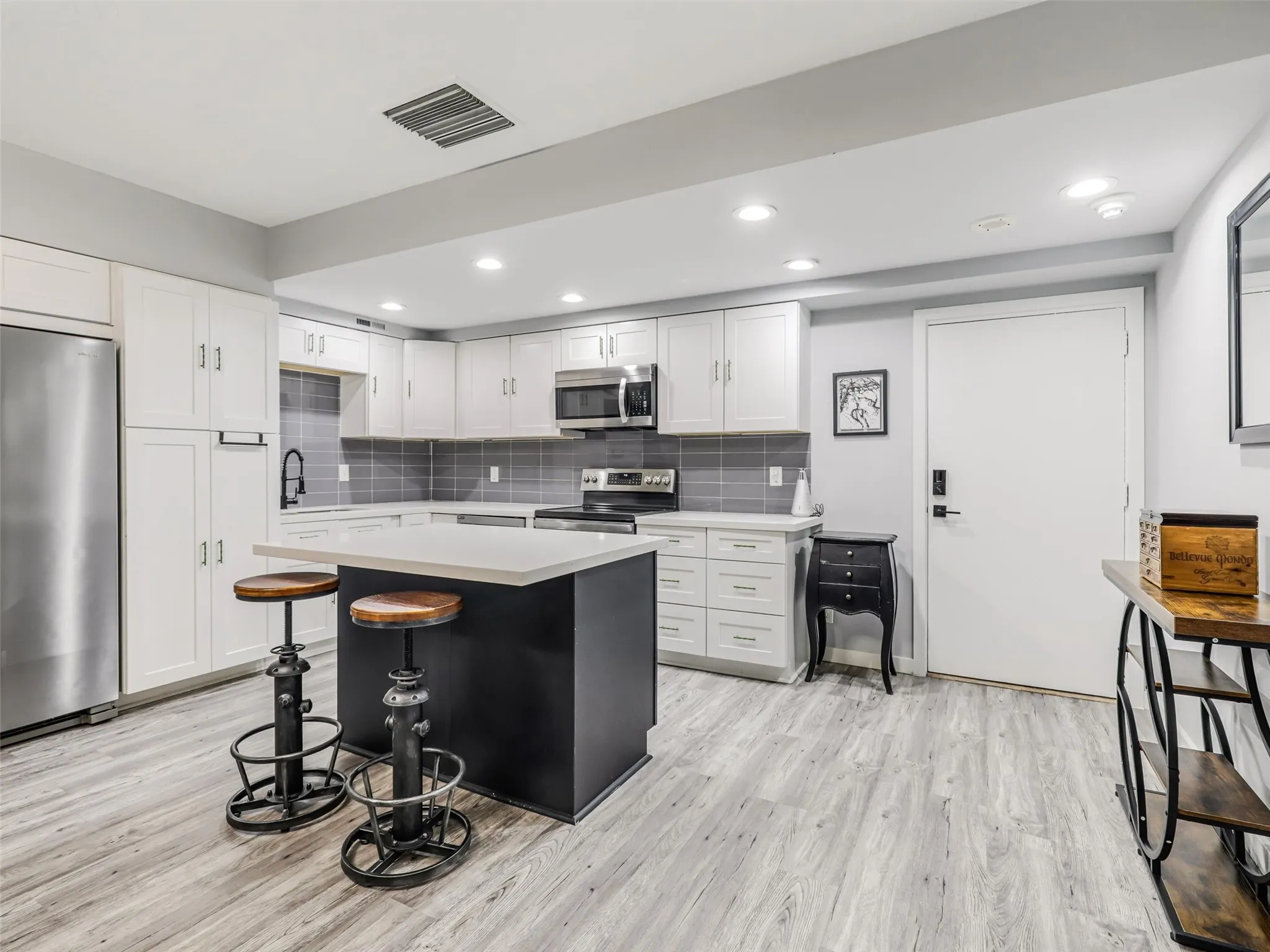 Beautiful and updated condo in the garden level of this condo building.