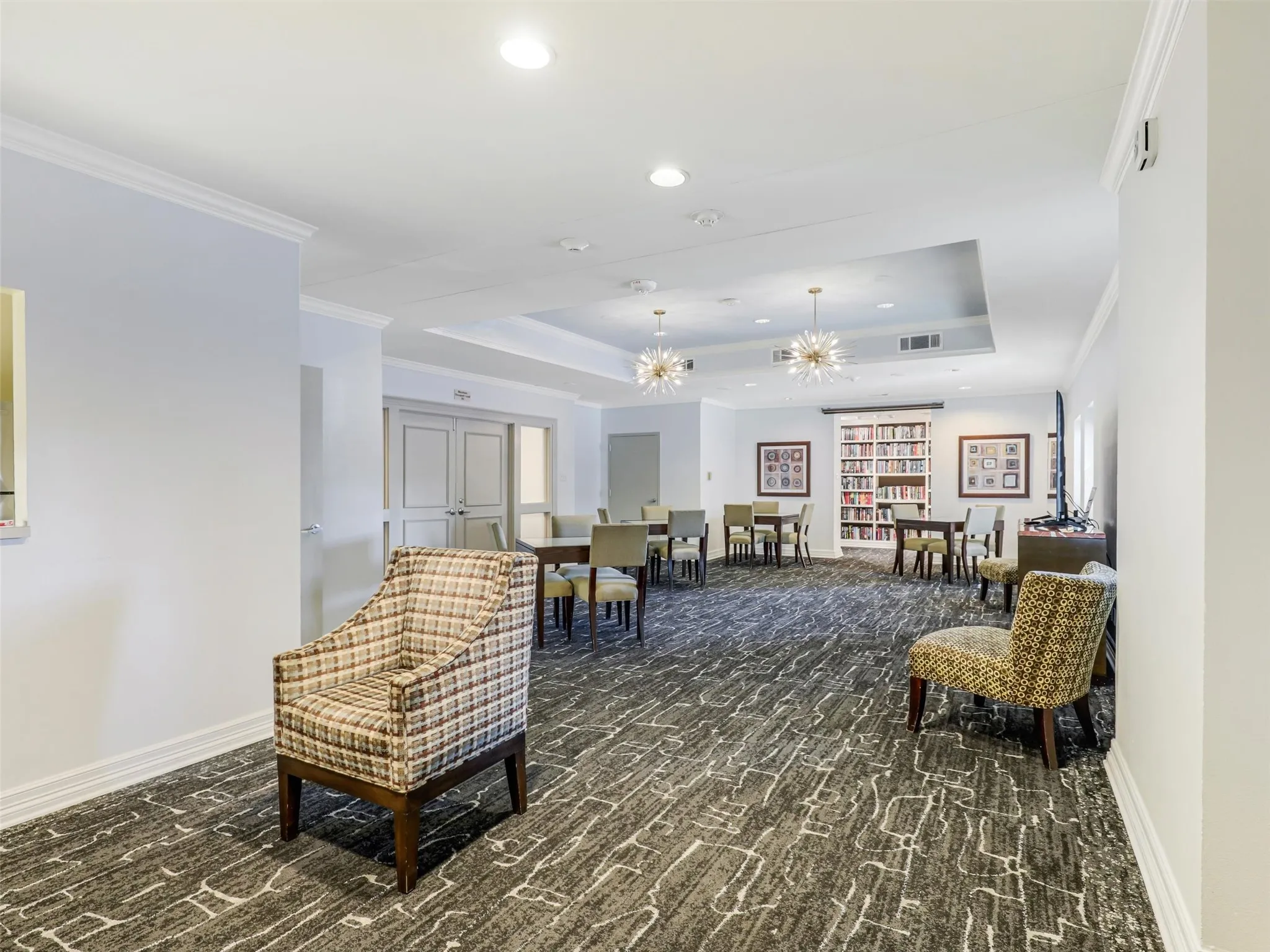 Preston Tower offers elevated, low-maintenance lifestyle: 24hr concierge & security, pool with fire pit & courtyard lounge, fitness center, tennis & pickleball court, dog park, community club room with library & car wash bay. First two floors offer on-site conveniences incl a coffee cafe, cocktail lounge, salons, barber shop, flower shop & more.
