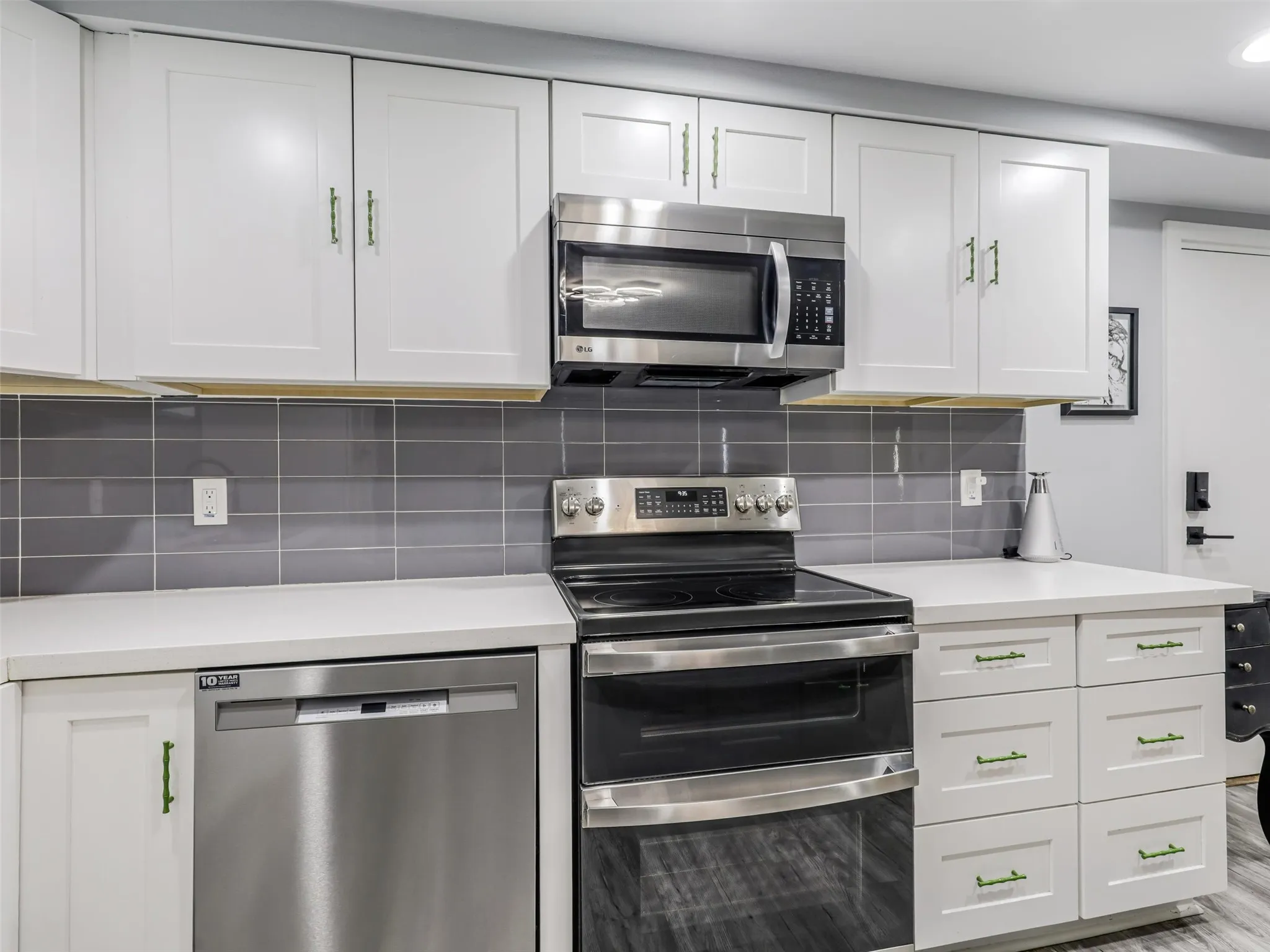 Entire unit has been updated within the last 5 years but additional and more recent upgrades include this range with convection oven.