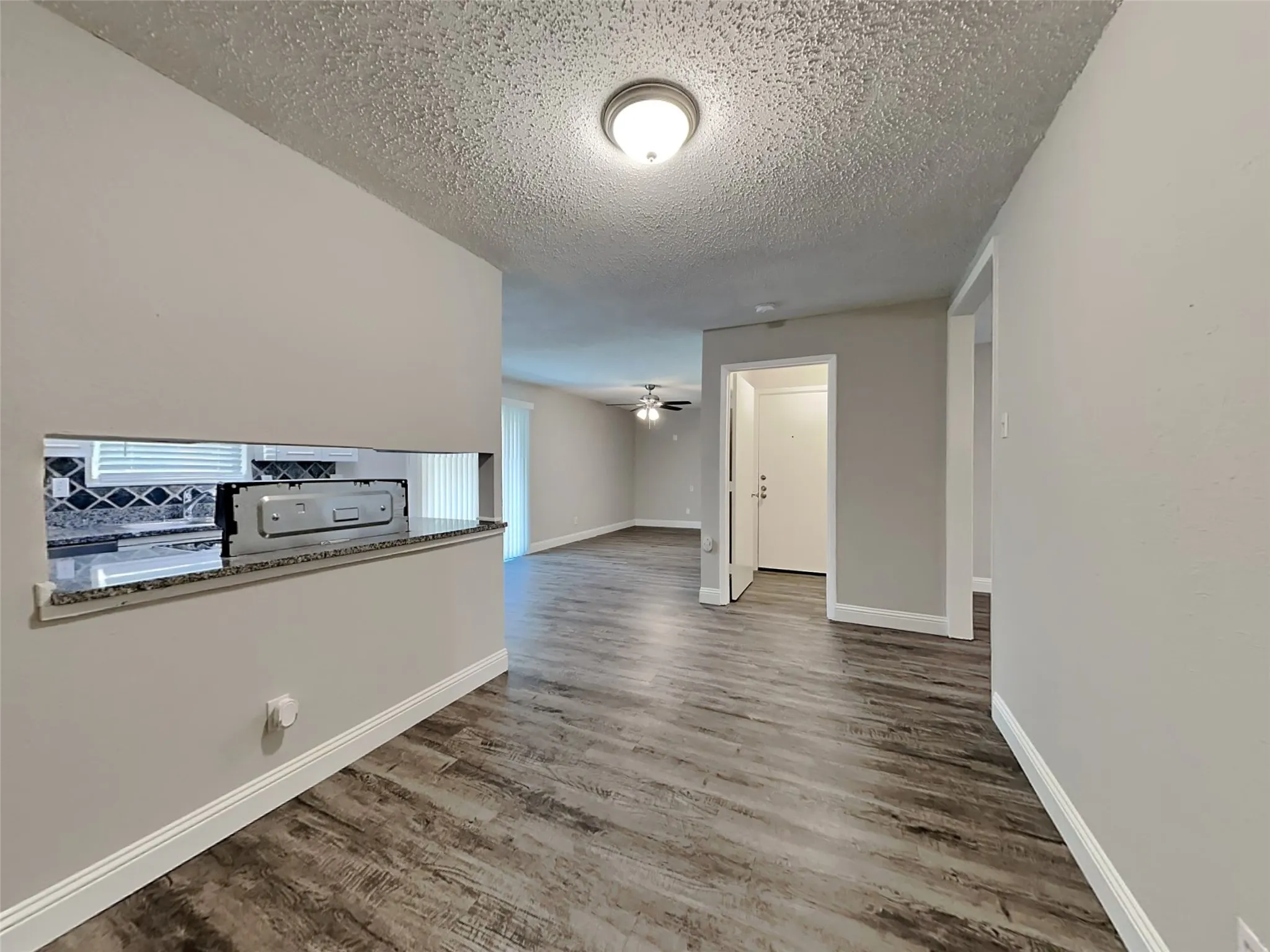 Single Family Residence For Rent in Dallas County , 4015 Hartford Drive, Garland, Texas 75043, 3 Bedroom, 2 Bathroom, 1 Garage spaces, 1,286 Sqft, built in 1971, mls#21391977, Real Estate Agent in Garland, Homes For Rent in Dallas county, Homes For Rent in Garland, Realtor in Garland Texas, Real Estate Brokerage Independent Realty Texas, Luminita Cordes Realtor