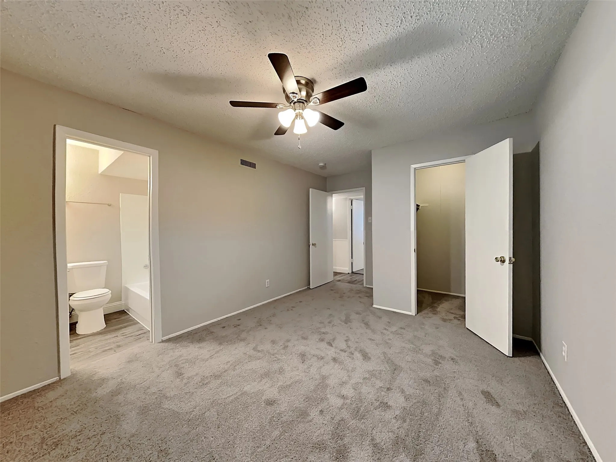 Single Family Residence For Rent in Dallas County , 4015 Hartford Drive, Garland, Texas 75043, 3 Bedroom, 2 Bathroom, 1 Garage spaces, 1,286 Sqft, built in 1971, mls#21391977, Real Estate Agent in Garland, Homes For Rent in Dallas county, Homes For Rent in Garland, Realtor in Garland Texas, Real Estate Brokerage Independent Realty Texas, Luminita Cordes Realtor