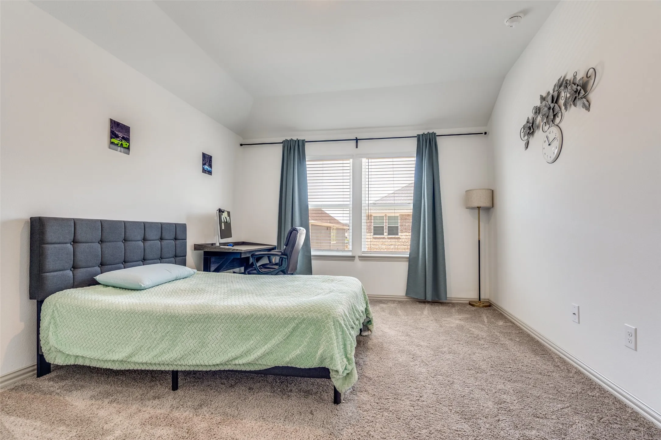 Townhouse For Rent in Collin County , 8833 Phoebe Road, Frisco, Texas 75035, 3 Bedroom, 3 Bathroom, 2 Garage spaces, 2,206 Sqft, built in 2022, mls#21391999, Real Estate Agent in Frisco, Homes For Rent in Collin county, Homes For Rent in Frisco, Realtor in Frisco Texas, Real Estate Brokerage Independent Realty Texas, Luminita Cordes Realtor