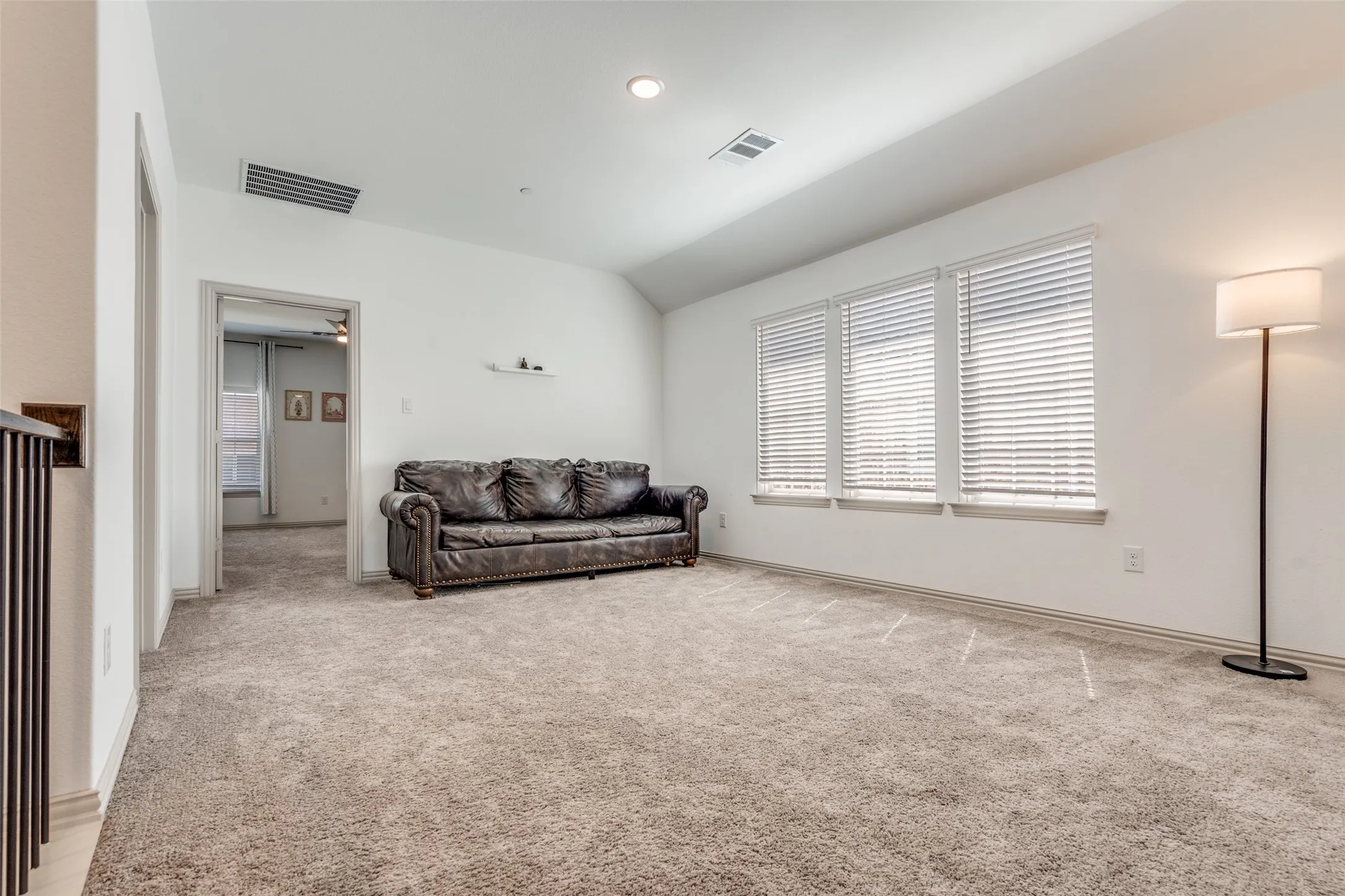 Townhouse For Rent in Collin County , 8833 Phoebe Road, Frisco, Texas 75035, 3 Bedroom, 3 Bathroom, 2 Garage spaces, 2,206 Sqft, built in 2022, mls#21391999, Real Estate Agent in Frisco, Homes For Rent in Collin county, Homes For Rent in Frisco, Realtor in Frisco Texas, Real Estate Brokerage Independent Realty Texas, Luminita Cordes Realtor