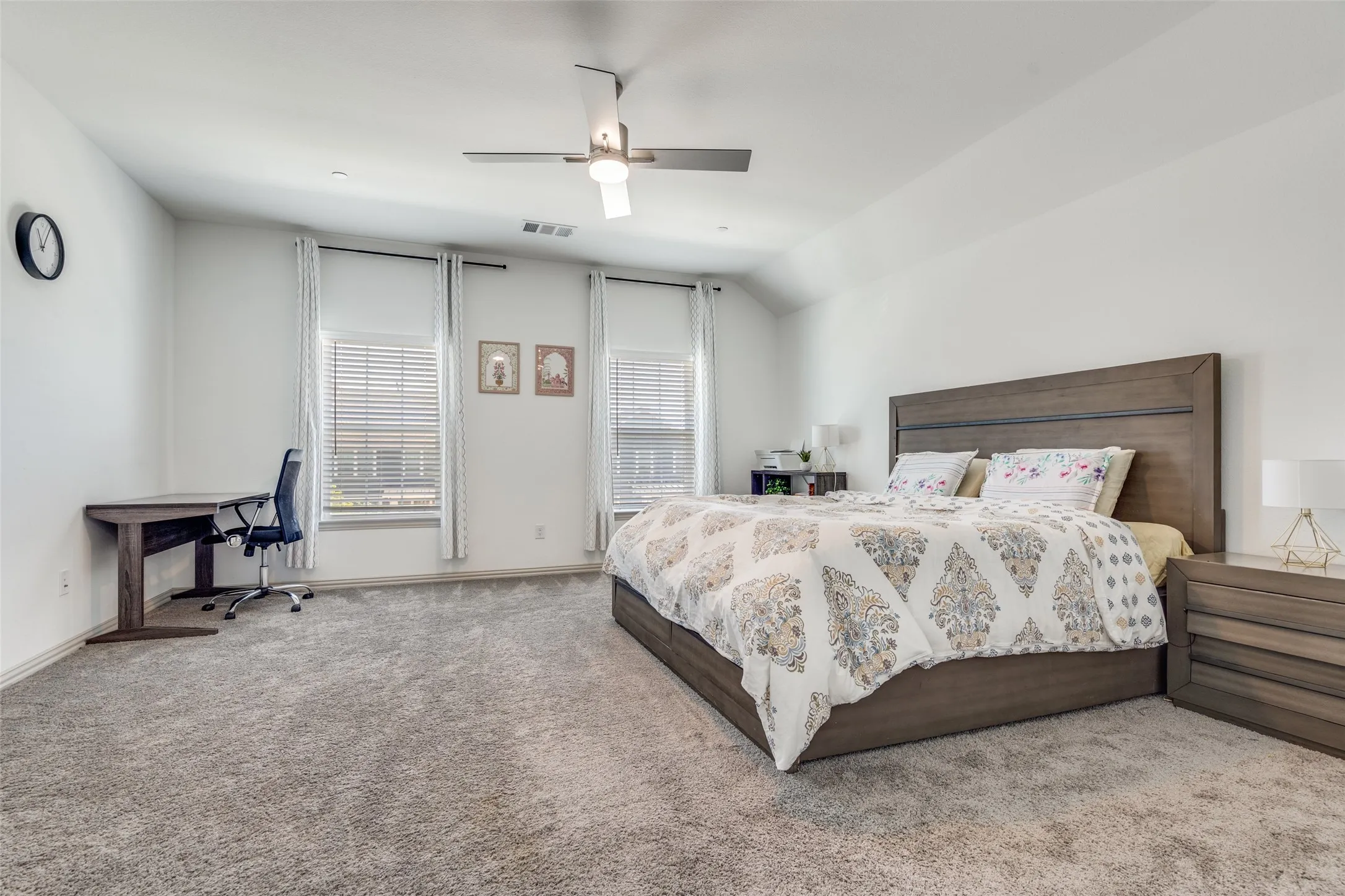 Townhouse For Rent in Collin County , 8833 Phoebe Road, Frisco, Texas 75035, 3 Bedroom, 3 Bathroom, 2 Garage spaces, 2,206 Sqft, built in 2022, mls#21391999, Real Estate Agent in Frisco, Homes For Rent in Collin county, Homes For Rent in Frisco, Realtor in Frisco Texas, Real Estate Brokerage Independent Realty Texas, Luminita Cordes Realtor