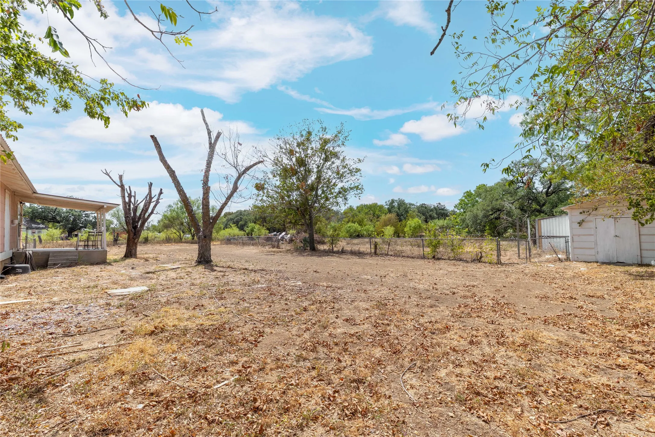 Single Family Residence For Sale in Brown County , 408 S 4th Street, Bangs, Texas 76823, 3 Bedroom, 1 Bathroom, Garage spaces, 1,176 Sqft, built in 1945, mls#21391907, Real Estate Agent in Bangs, Homes For Sale in Brown county, Homes For Sale in Bangs, Realtor in Bangs Texas, Real Estate Brokerage Independent Realty Texas, Luminita Cordes Realtor