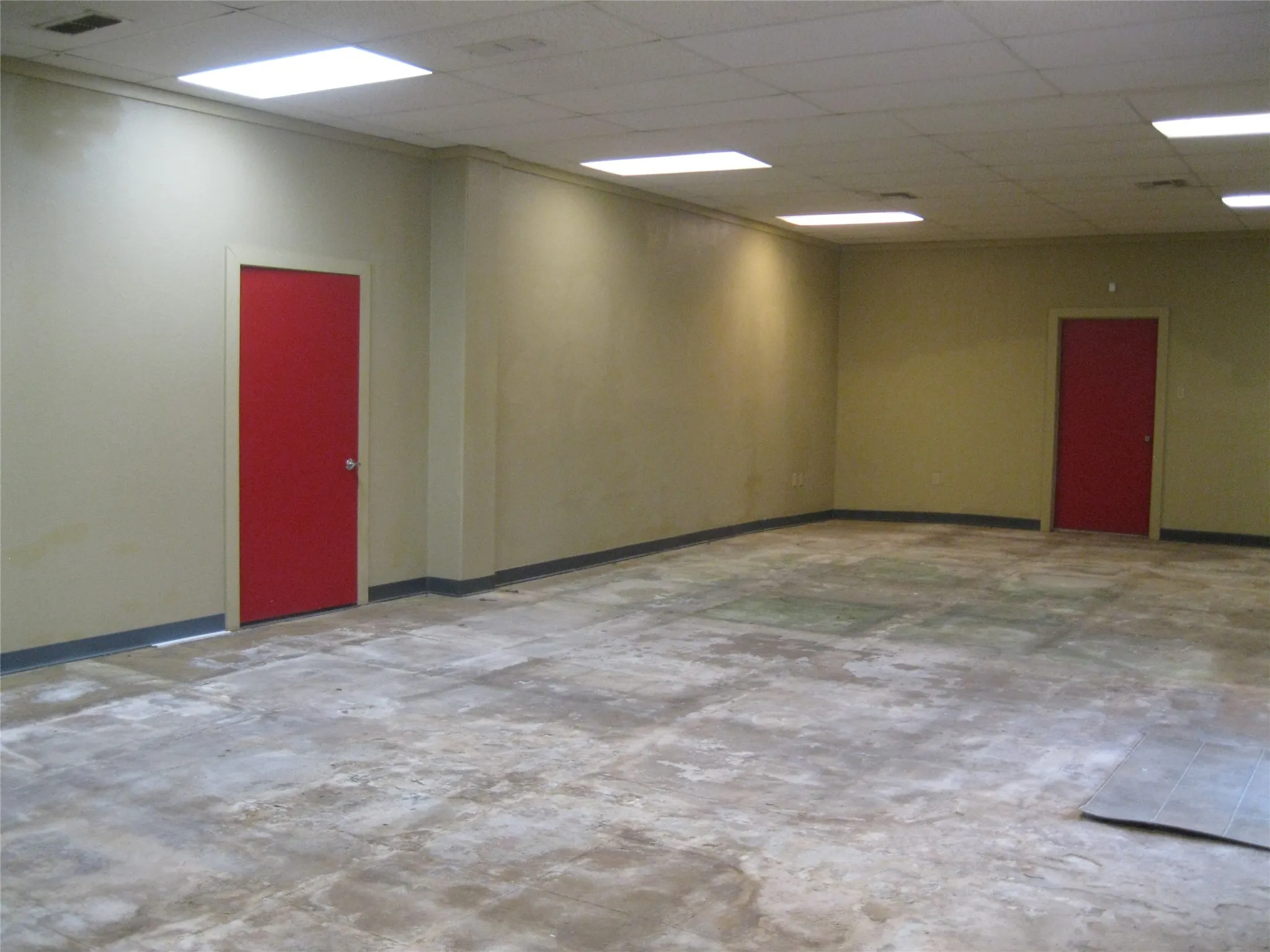 Business For Sale in Stephens County , 132 E Walker Street, Breckenridge, Texas 76424, 0, 0, Garage spaces, 0 Sqft, built in 1930, mls#21391236, Real Estate Agent in Breckenridge, Homes For Sale in Stephens county, Homes For Sale in Breckenridge, Realtor in Breckenridge Texas, Real Estate Brokerage Independent Realty Texas, Luminita Cordes Realtor