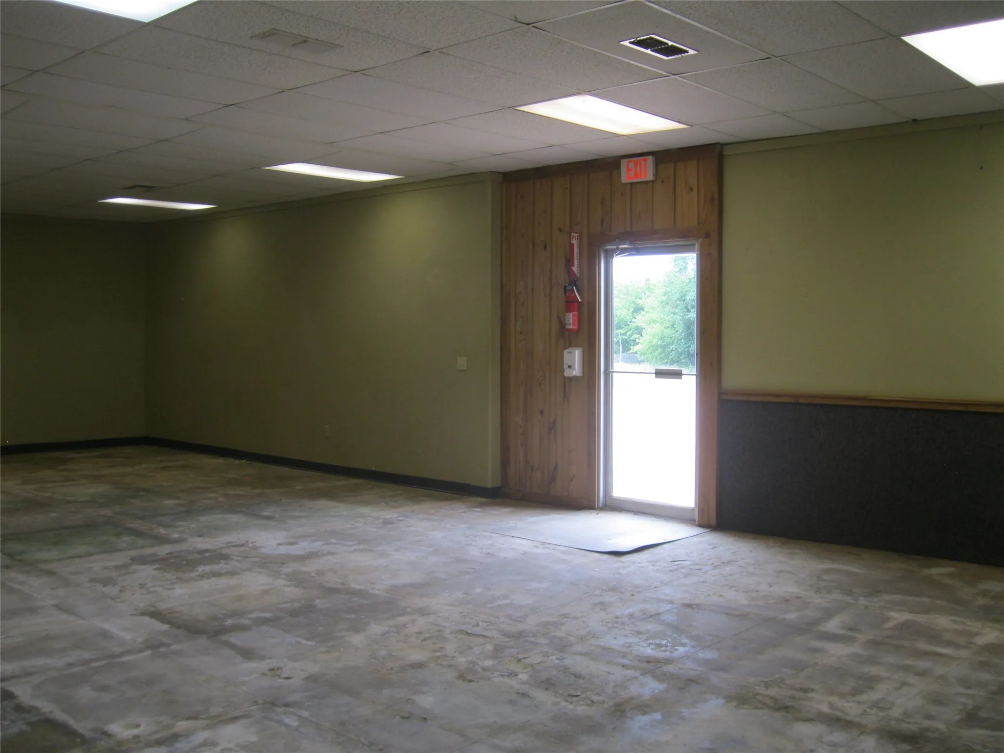 Business For Sale in Stephens County , 132 E Walker Street, Breckenridge, Texas 76424, 0, 0, Garage spaces, 0 Sqft, built in 1930, mls#21391236, Real Estate Agent in Breckenridge, Homes For Sale in Stephens county, Homes For Sale in Breckenridge, Realtor in Breckenridge Texas, Real Estate Brokerage Independent Realty Texas, Luminita Cordes Realtor