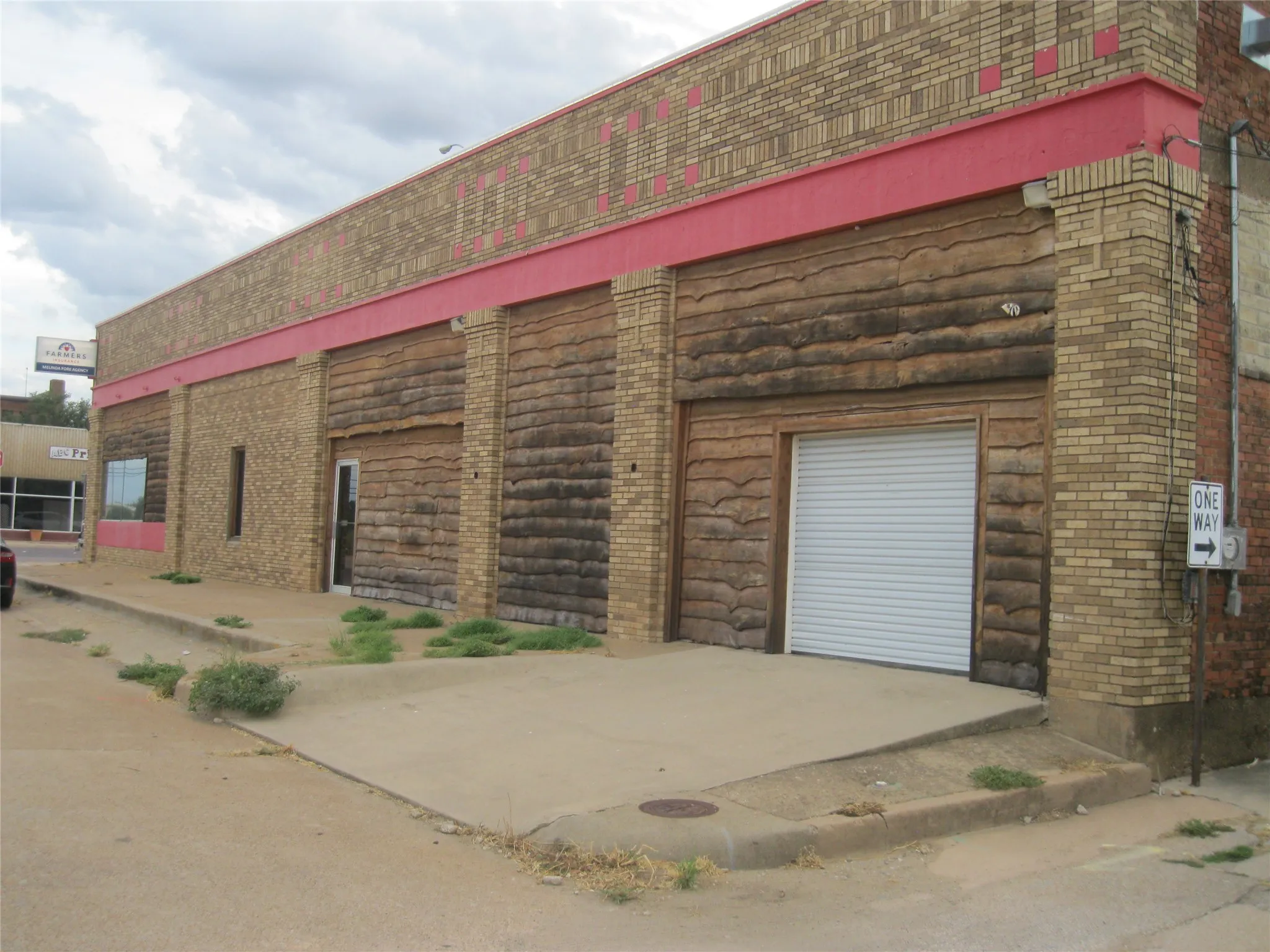 Business For Sale in Stephens County , 132 E Walker Street, Breckenridge, Texas 76424, 0, 0, Garage spaces, 0 Sqft, built in 1930, mls#21391236, Real Estate Agent in Breckenridge, Homes For Sale in Stephens county, Homes For Sale in Breckenridge, Realtor in Breckenridge Texas, Real Estate Brokerage Independent Realty Texas, Luminita Cordes Realtor