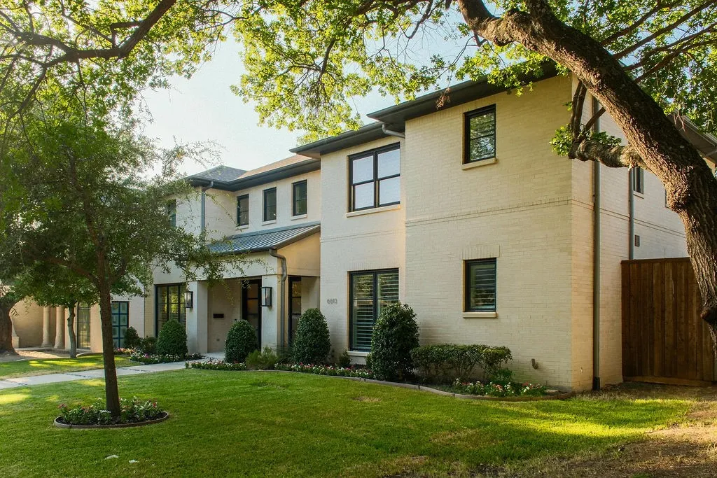 Welcome to your new home at 6615 Northwood Rd