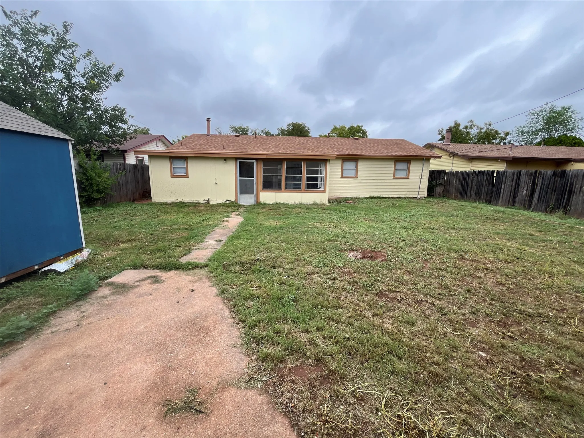 Single Family Residence For Rent in Taylor County , 3849 JANICE Lane, Abilene, Texas 79603, 4 Bedroom, 2 Bathroom, Garage spaces, 1,004 Sqft, built in 1962, mls#21392015, Real Estate Agent in Abilene, Homes For Rent in Taylor county, Homes For Rent in Abilene, Realtor in Abilene Texas, Real Estate Brokerage Independent Realty Texas, Luminita Cordes Realtor