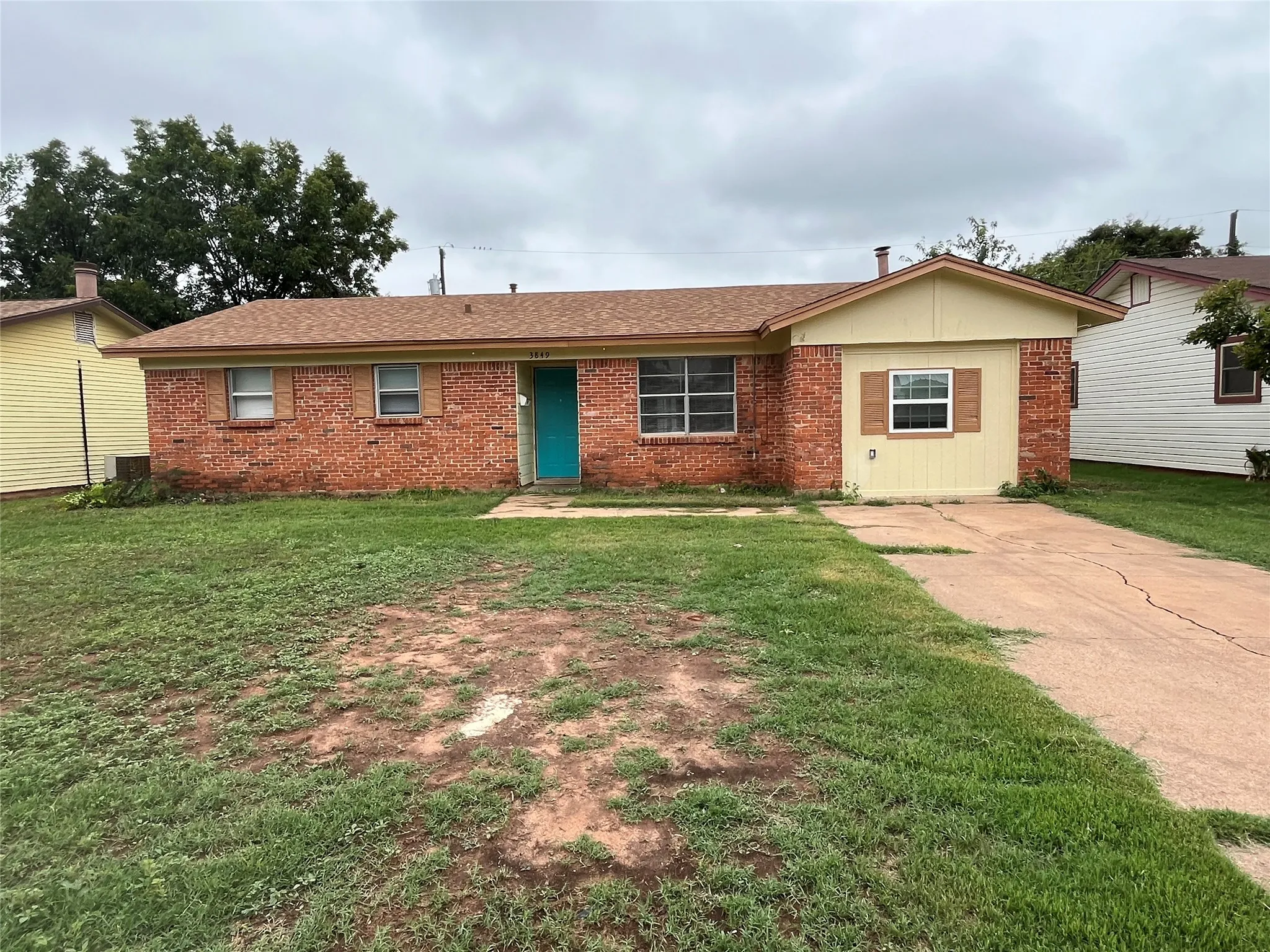 Single Family Residence For Rent in Taylor County , 3849 JANICE Lane, Abilene, Texas 79603, 4 Bedroom, 2 Bathroom, Garage spaces, 1,004 Sqft, built in 1962, mls#21392015, Real Estate Agent in Abilene, Homes For Rent in Taylor county, Homes For Rent in Abilene, Realtor in Abilene Texas, Real Estate Brokerage Independent Realty Texas, Luminita Cordes Realtor