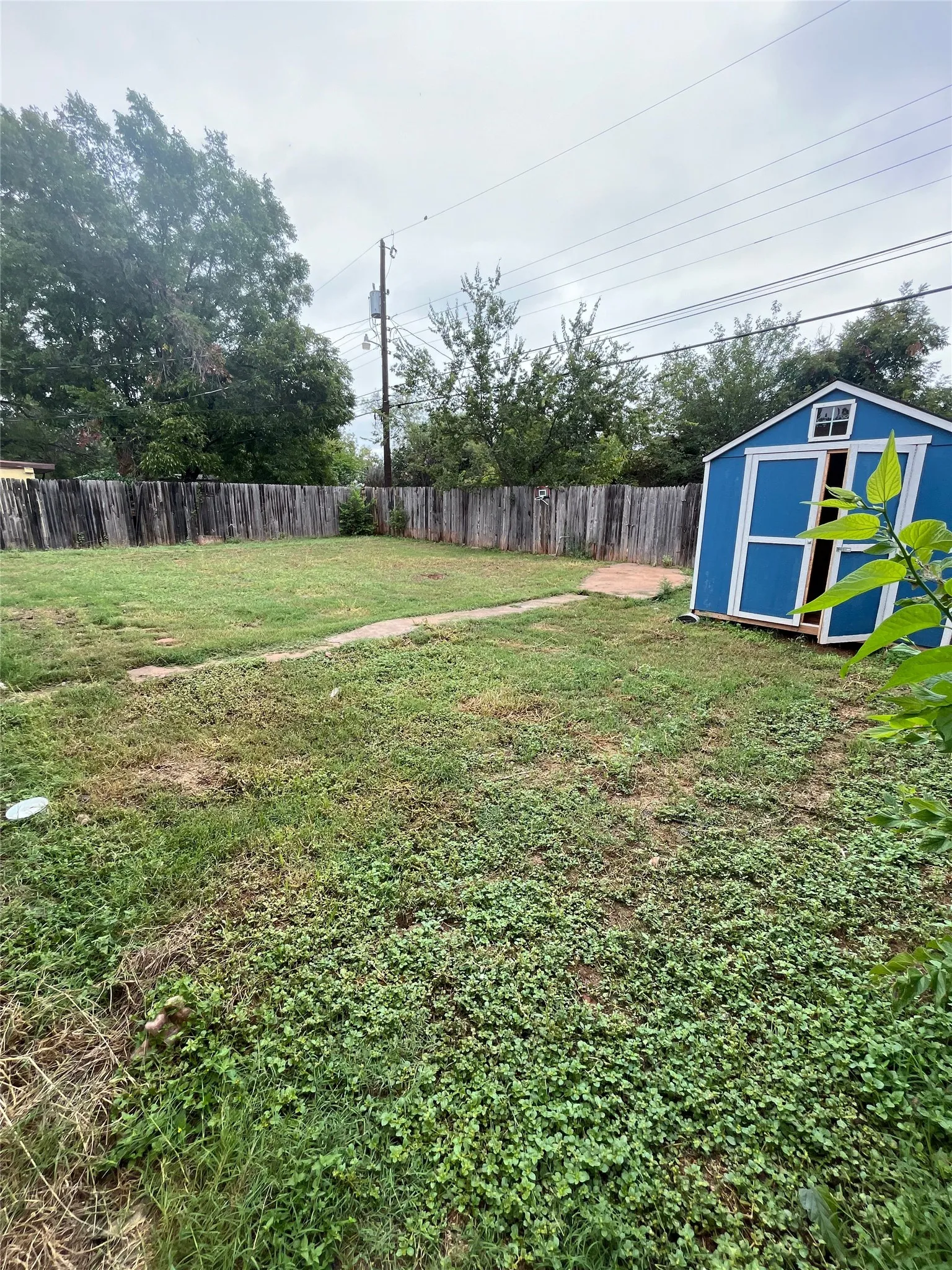 Single Family Residence For Rent in Taylor County , 3849 JANICE Lane, Abilene, Texas 79603, 4 Bedroom, 2 Bathroom, Garage spaces, 1,004 Sqft, built in 1962, mls#21392015, Real Estate Agent in Abilene, Homes For Rent in Taylor county, Homes For Rent in Abilene, Realtor in Abilene Texas, Real Estate Brokerage Independent Realty Texas, Luminita Cordes Realtor