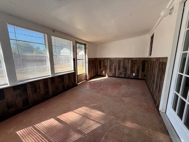 Single Family Residence For Rent in Taylor County , 3849 JANICE Lane, Abilene, Texas 79603, 4 Bedroom, 2 Bathroom, Garage spaces, 1,004 Sqft, built in 1962, mls#21392015, Real Estate Agent in Abilene, Homes For Rent in Taylor county, Homes For Rent in Abilene, Realtor in Abilene Texas, Real Estate Brokerage Independent Realty Texas, Luminita Cordes Realtor