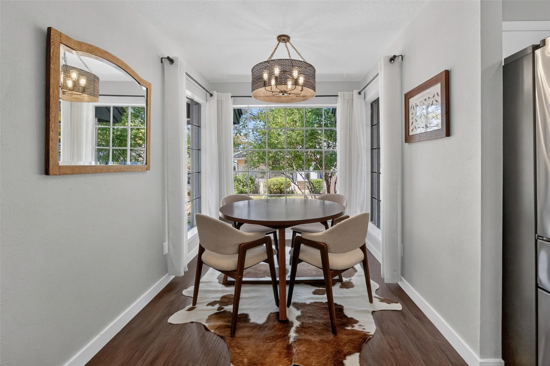 Single Family Residence For Sale in Tarrant County , 1609 Ems Road W, Fort Worth, Texas 76116, 4 Bedroom, 3 Bathroom, Garage spaces, 3,020 Sqft, built in 1976, mls#21391796, Real Estate Agent in Fort Worth, Homes For Sale in Tarrant county, Homes For Sale in Fort Worth, Realtor in Fort Worth Texas, Real Estate Brokerage Independent Realty Texas, Luminita Cordes Realtor