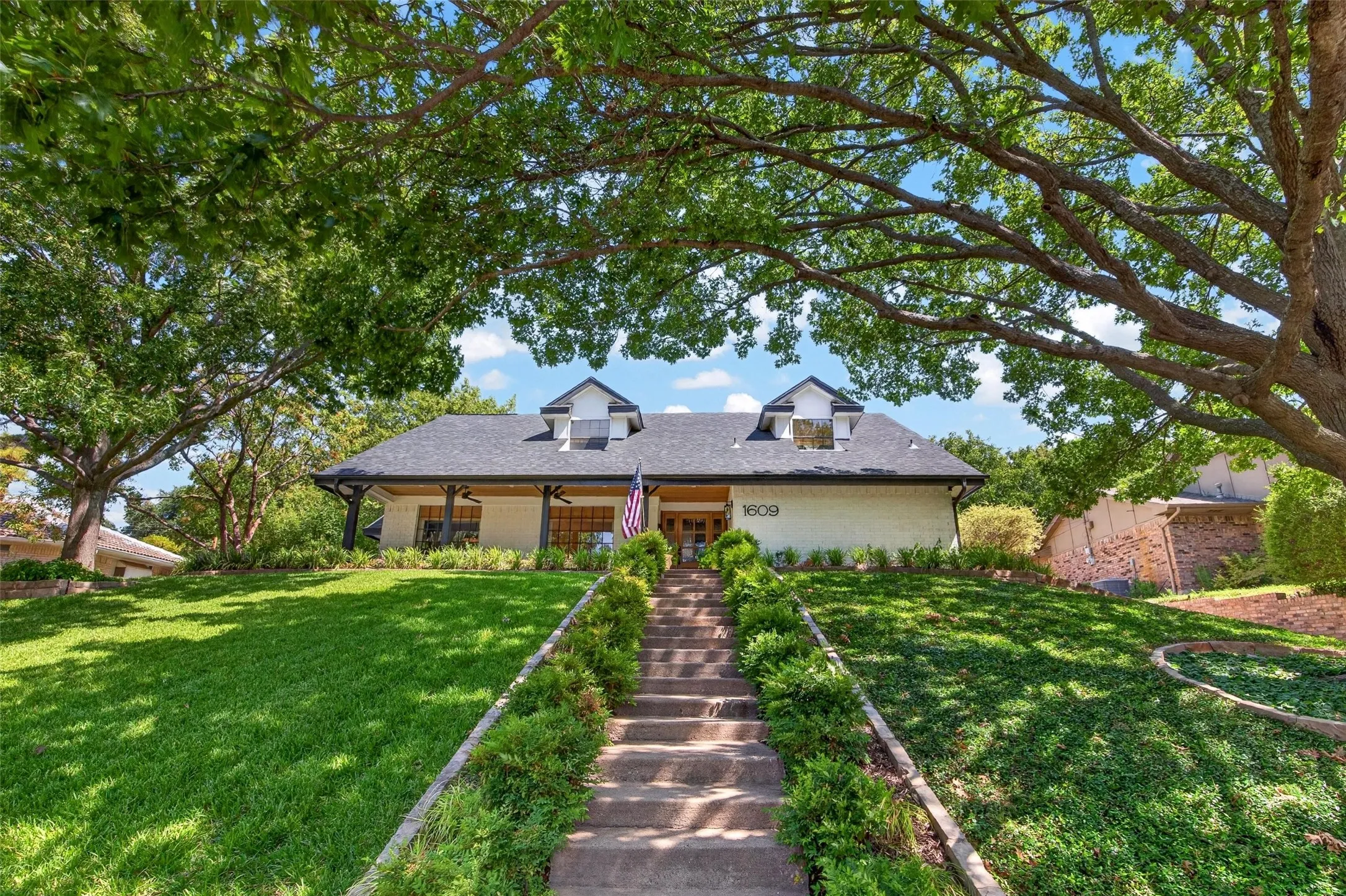 Single Family Residence For Sale