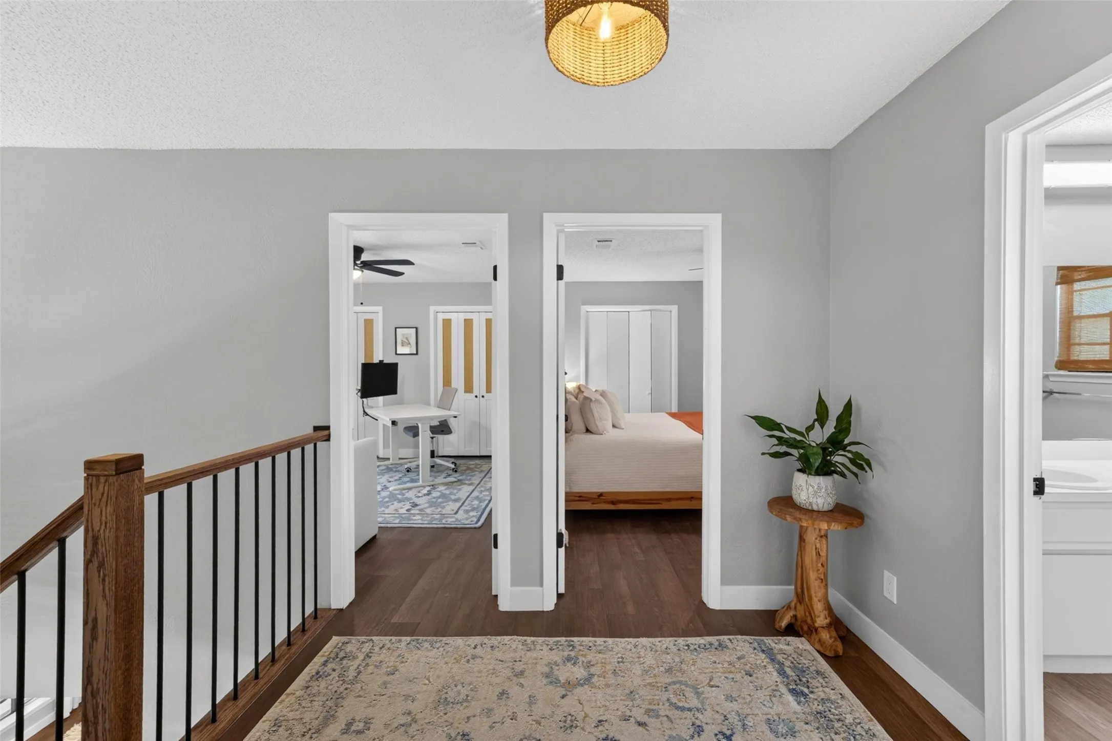 Single Family Residence For Sale in Tarrant County , 1609 Ems Road W, Fort Worth, Texas 76116, 4 Bedroom, 3 Bathroom, Garage spaces, 3,020 Sqft, built in 1976, mls#21391796, Real Estate Agent in Fort Worth, Homes For Sale in Tarrant county, Homes For Sale in Fort Worth, Realtor in Fort Worth Texas, Real Estate Brokerage Independent Realty Texas, Luminita Cordes Realtor