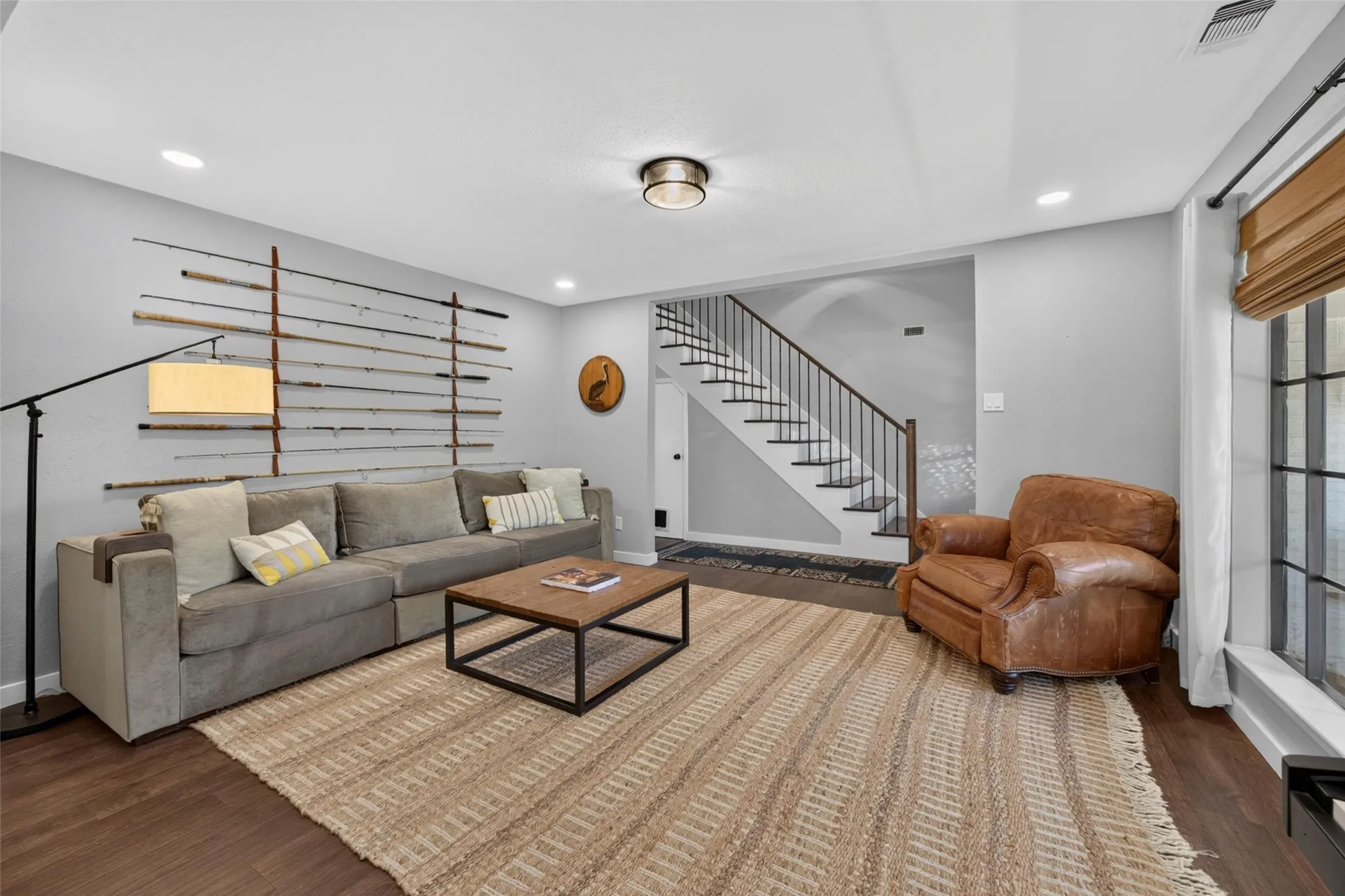 Single Family Residence For Sale in Tarrant County , 1609 Ems Road W, Fort Worth, Texas 76116, 4 Bedroom, 3 Bathroom, Garage spaces, 3,020 Sqft, built in 1976, mls#21391796, Real Estate Agent in Fort Worth, Homes For Sale in Tarrant county, Homes For Sale in Fort Worth, Realtor in Fort Worth Texas, Real Estate Brokerage Independent Realty Texas, Luminita Cordes Realtor