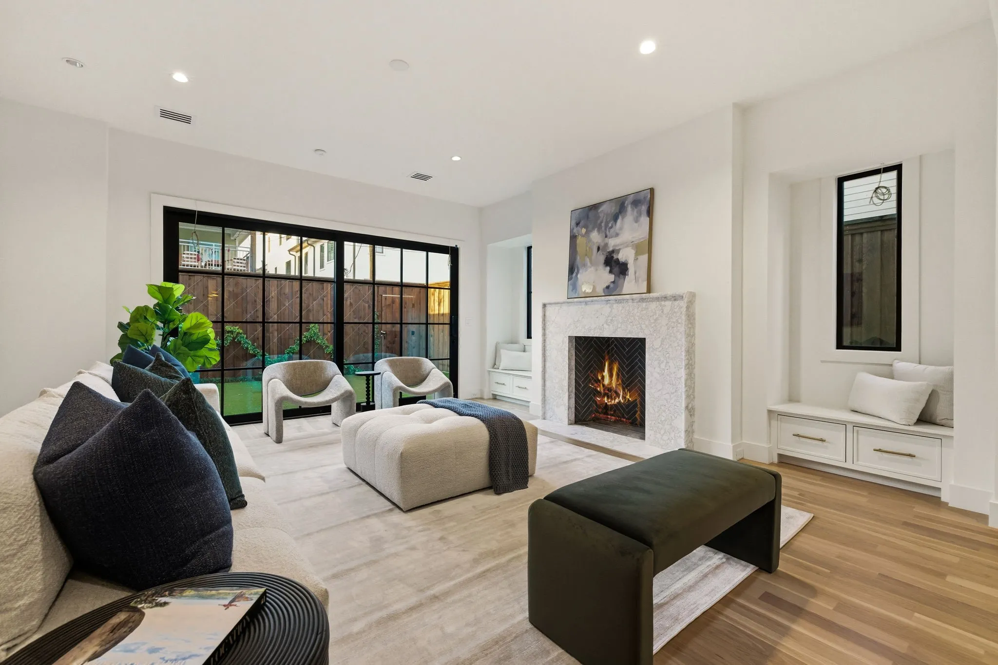 Single Family Residence For Rent
